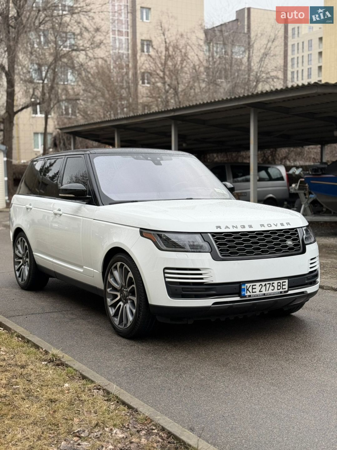 Land Rover Range Rover 2018 VIN SALGR2RVXKA539780 фото оголошення 4 з 15