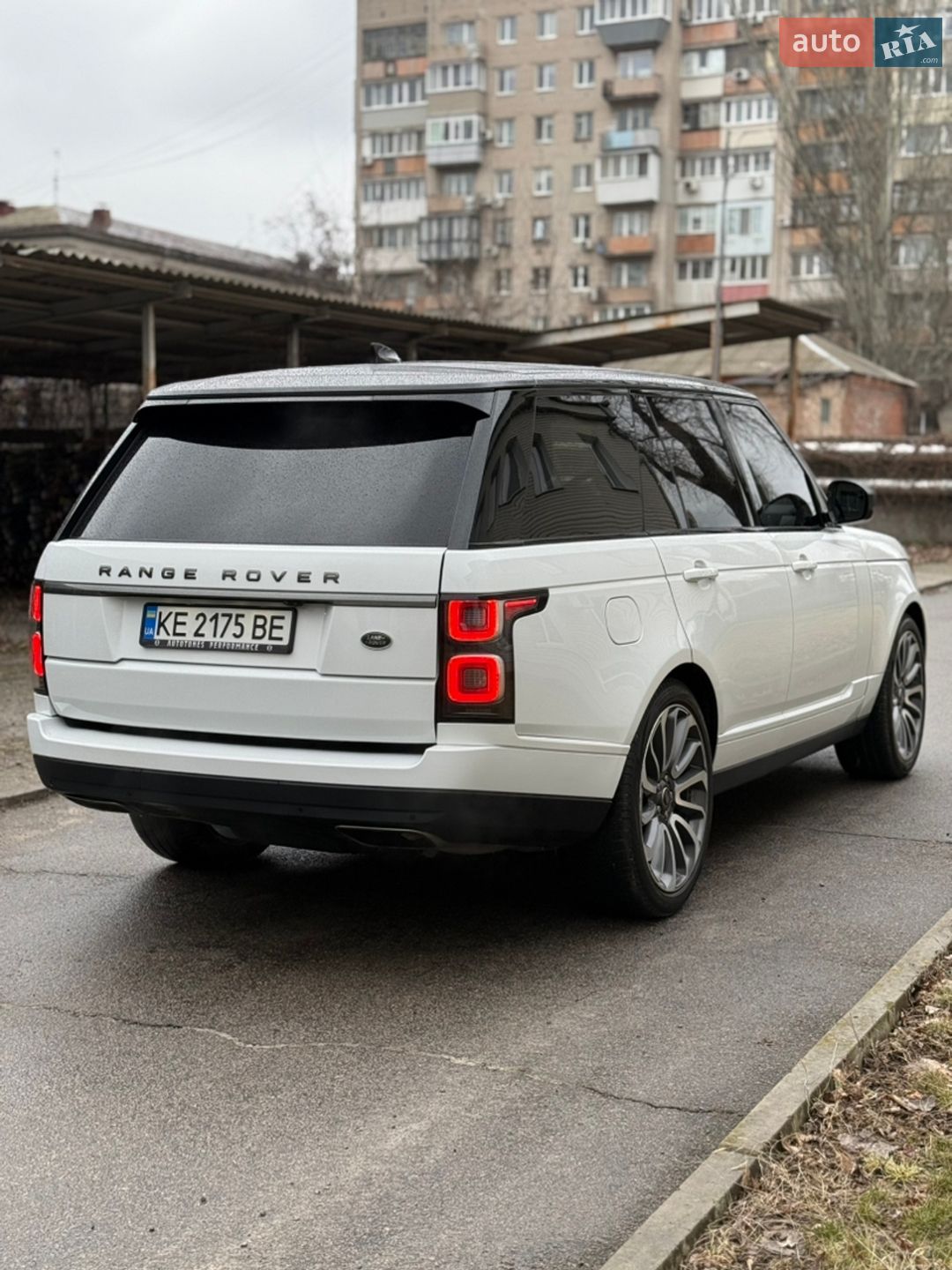 Land Rover Range Rover 2018 VIN SALGR2RVXKA539780 фото оголошення 5 з 15