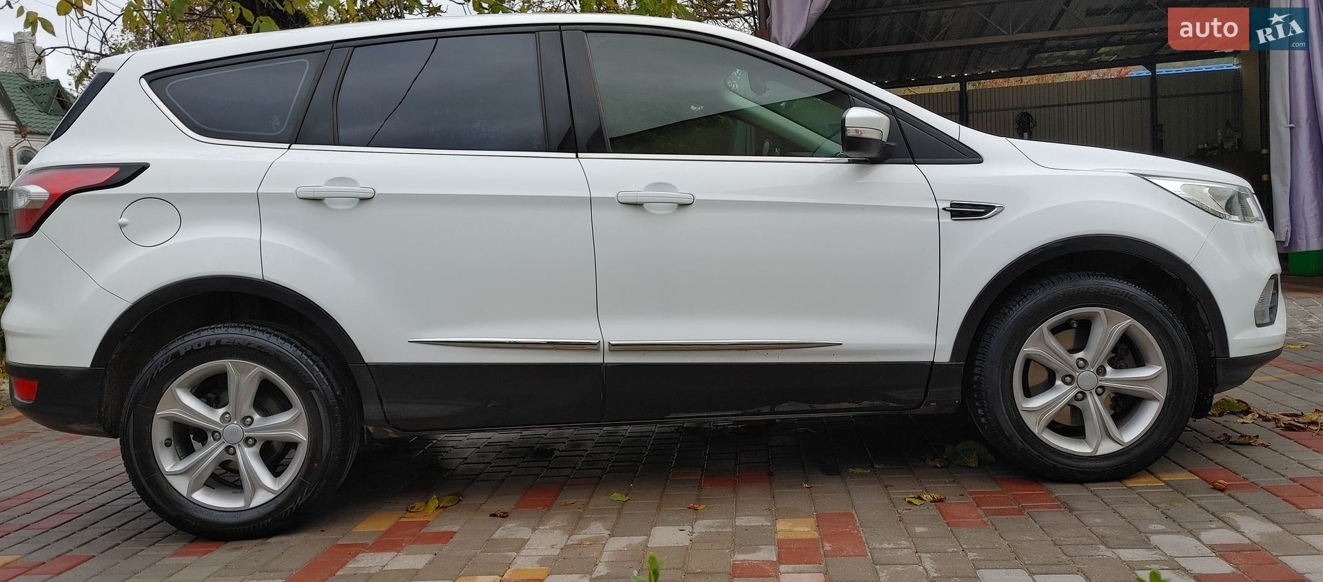 Ford Kuga 2017 VIN WF0AXXWPMAHA47322 фото оголошення 8 з 32