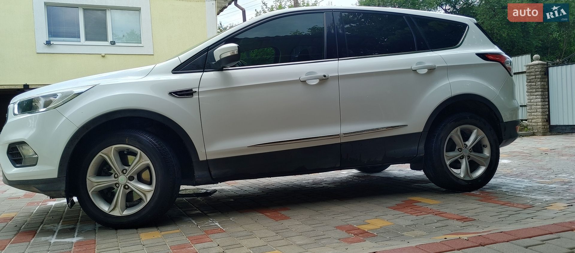 Ford Kuga 2017 VIN WF0AXXWPMAHA47322 фото оголошення 17 з 32