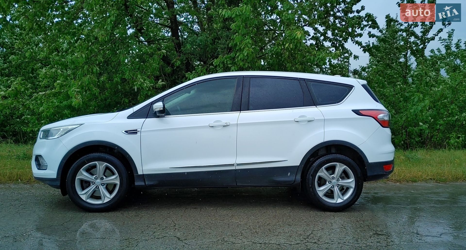 Ford Kuga 2017 VIN WF0AXXWPMAHA47322 фото оголошення 26 з 32