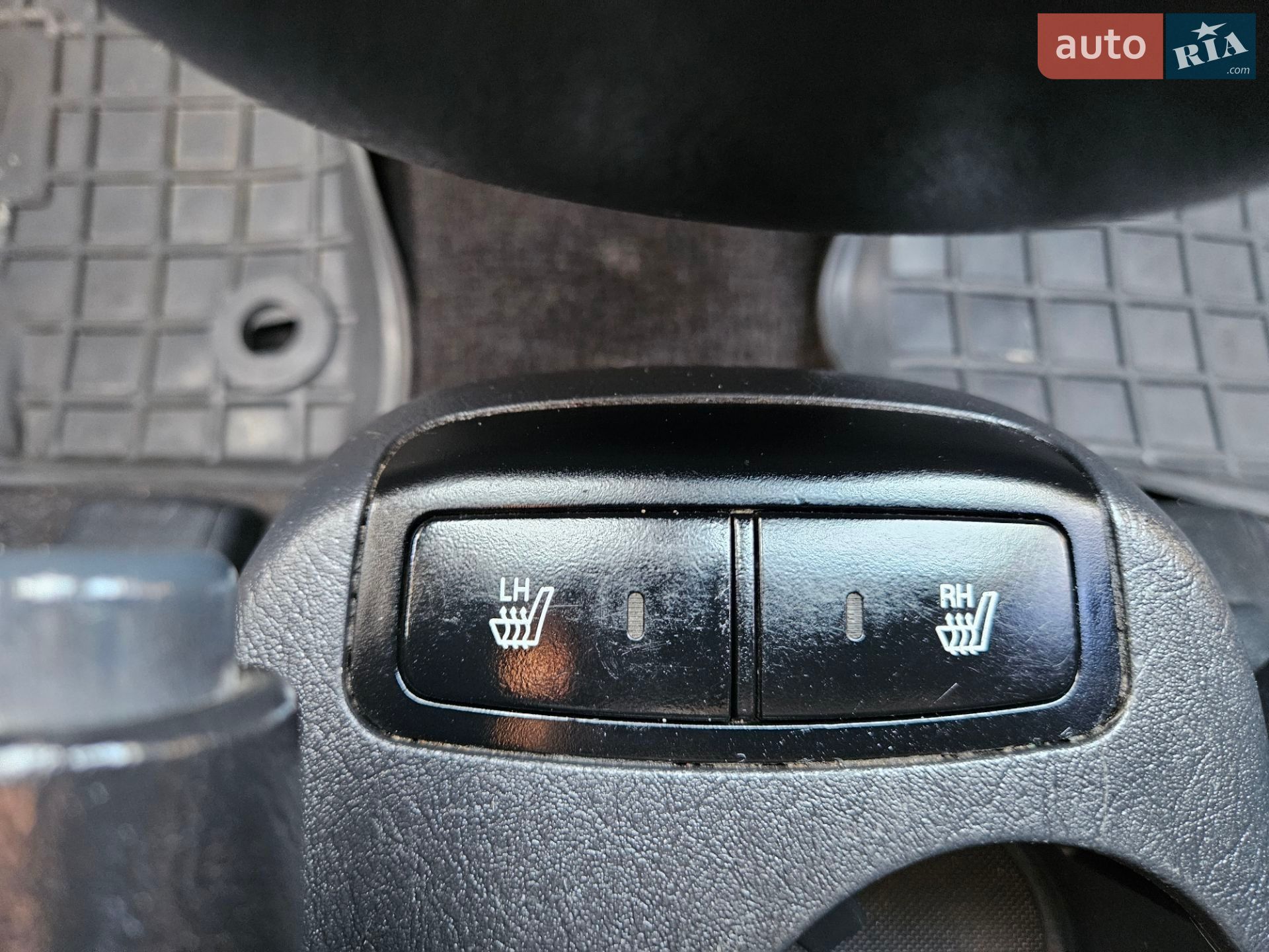 Hyundai Tucson 2006 VIN Y6LJN81BP6L001867 фото оголошення 17 з 20