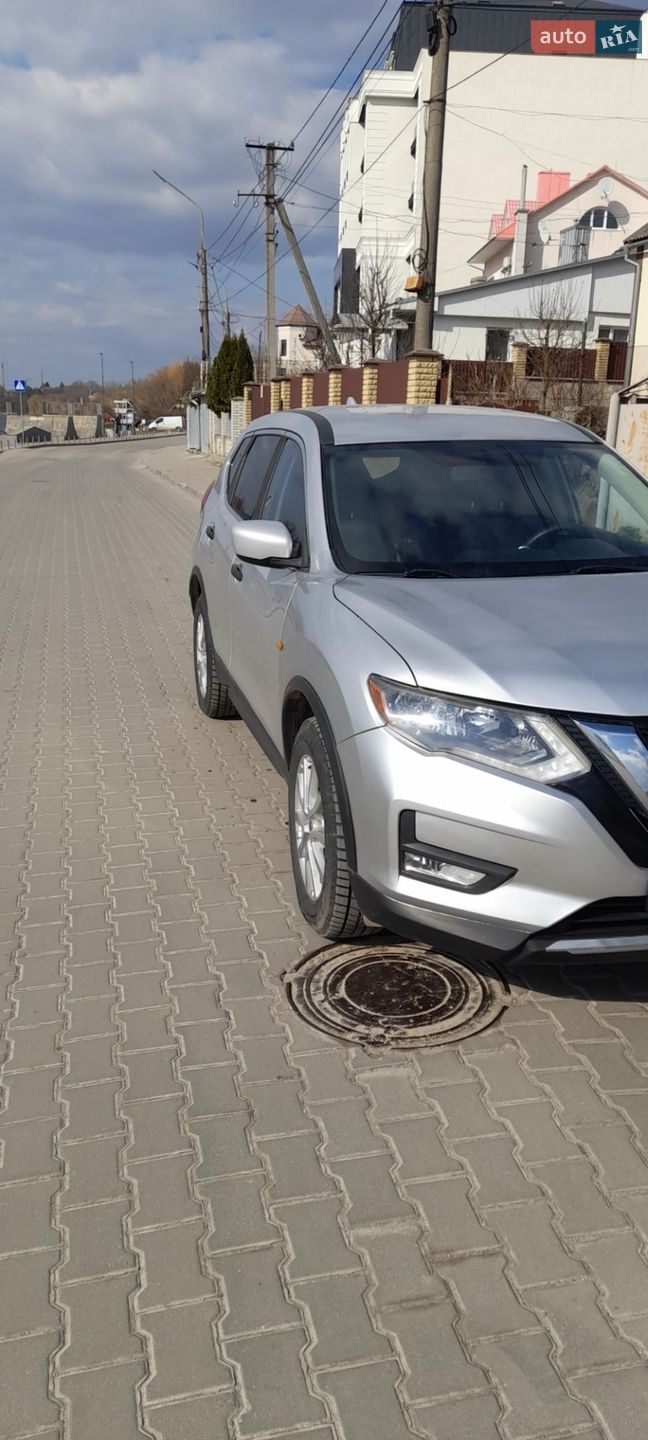 Nissan Rogue 2017 VIN KNMAT2MV3HP554987 фото оголошення 4 з 12