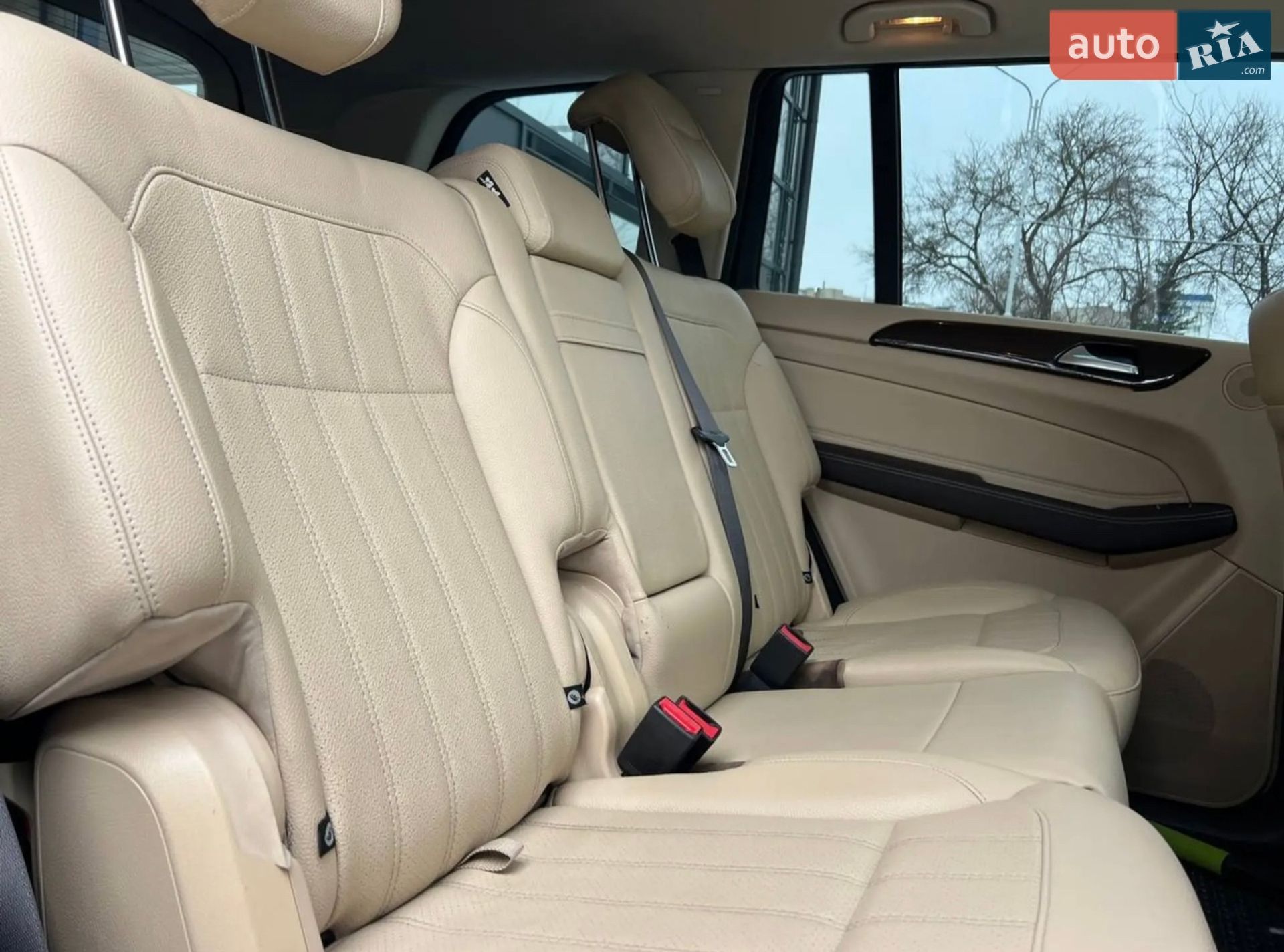 Mercedes-Benz GLS-Class 2016 VIN 4JGDF6EE5HA820096 фото оголошення 5 з 16