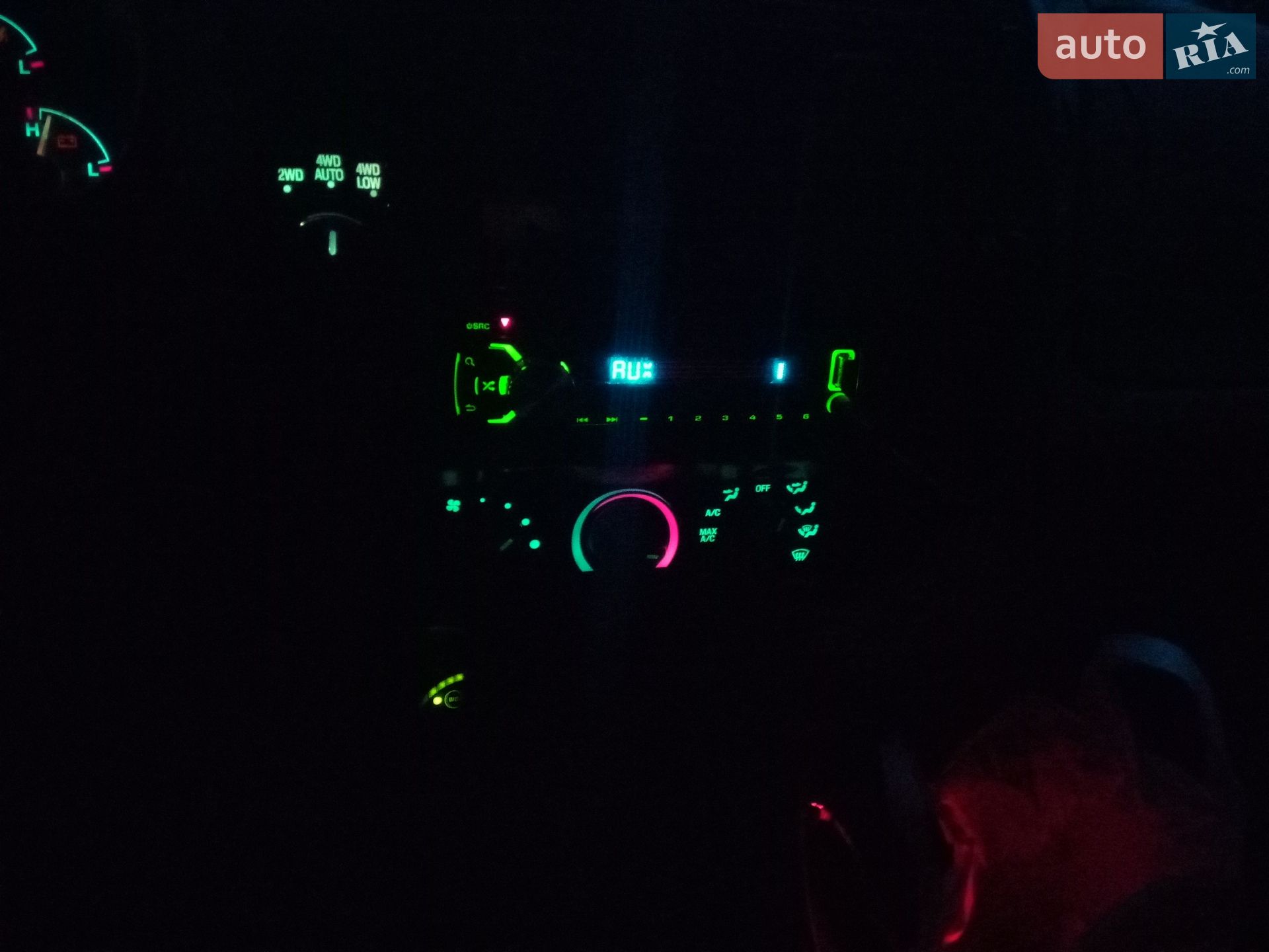 Ford Explorer 1995 VIN 1FMDU34X5SUA28429 фото оголошення 13 з 26