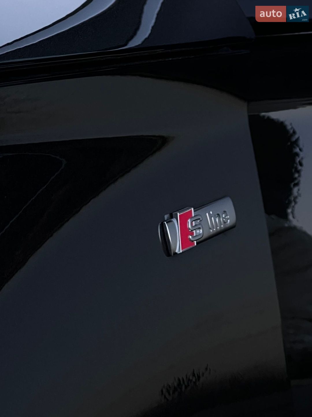 Audi Q5 2023 VIN WA1GAAFY4R2052306 фото оголошення 10 з 24