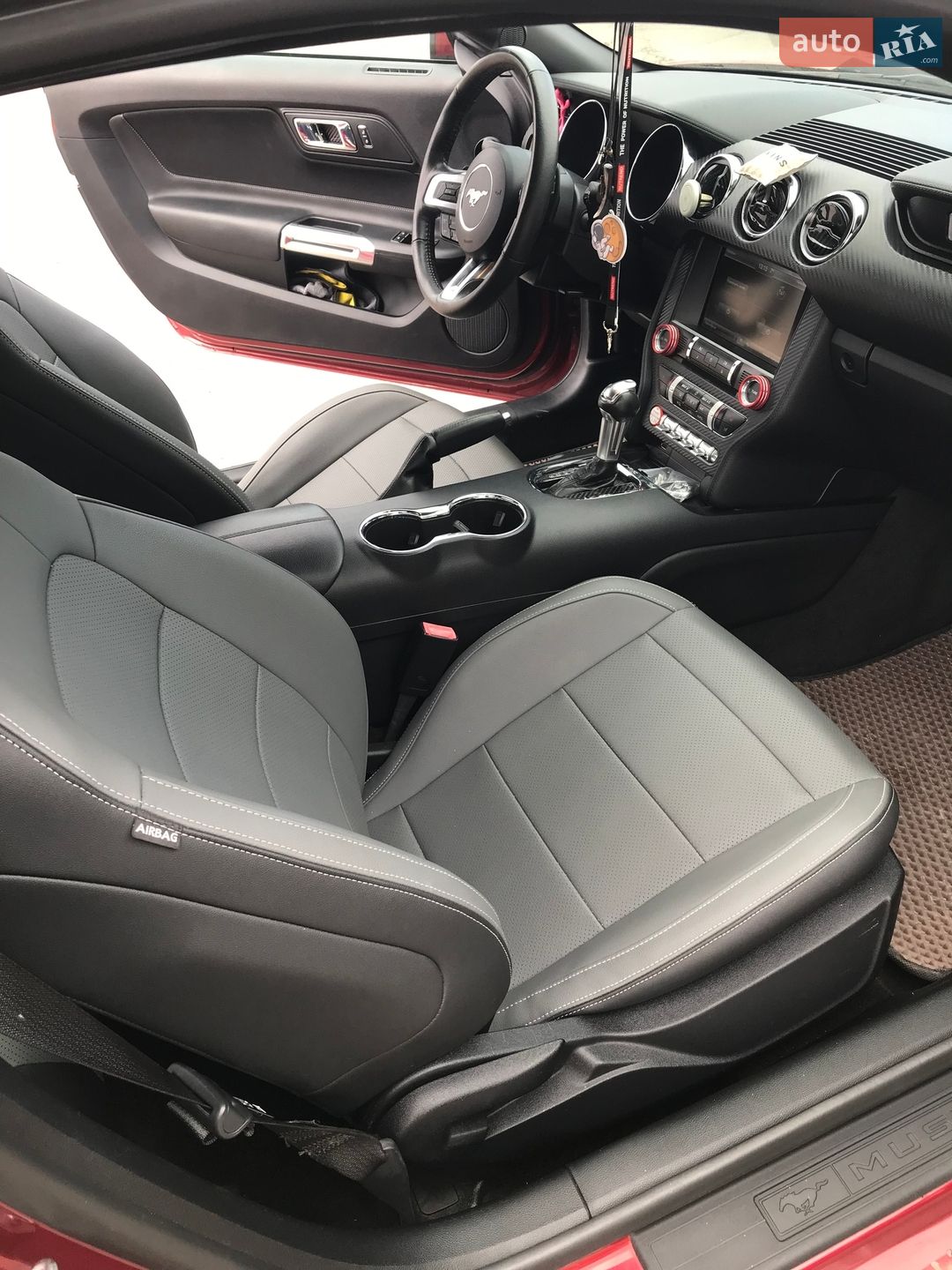 Ford Mustang 2017 VIN 1FA6P8AM4H5300702 фото оголошення 14 з 15