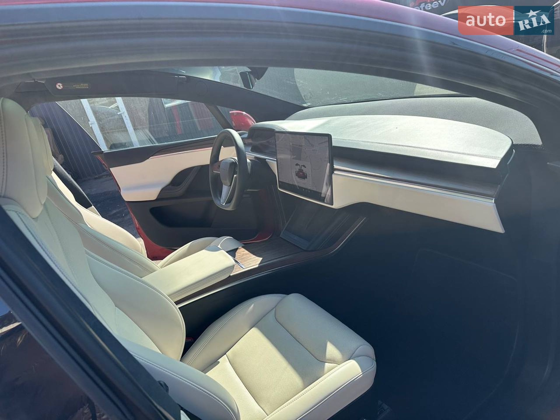 Tesla Model X 2023 VIN 7SAXCAE50PF423076 фото оголошення 10 з 13