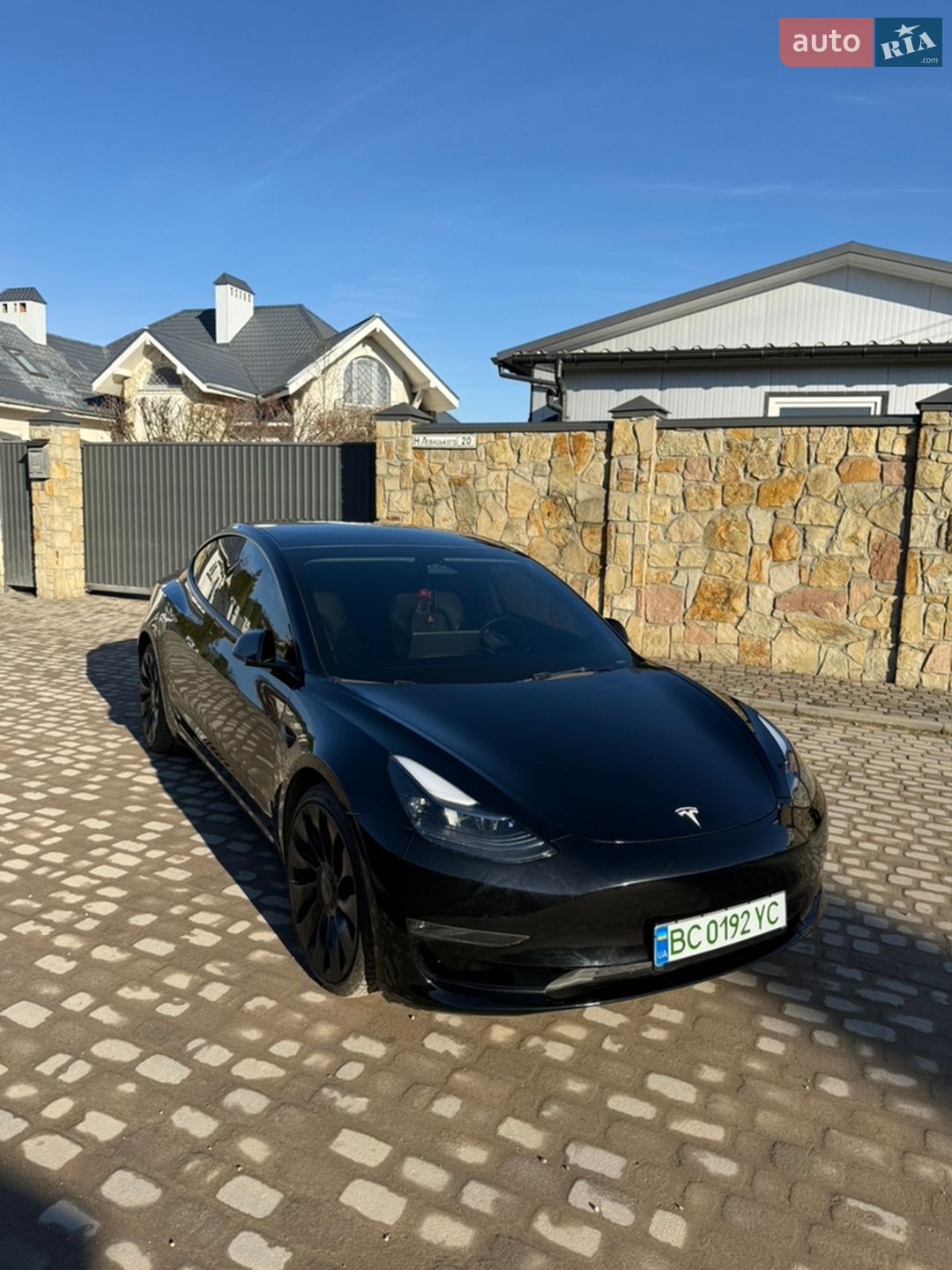 Tesla Model 3 2023 VIN 5YJ3E1EC3PF628122 фото оголошення 13 з 19