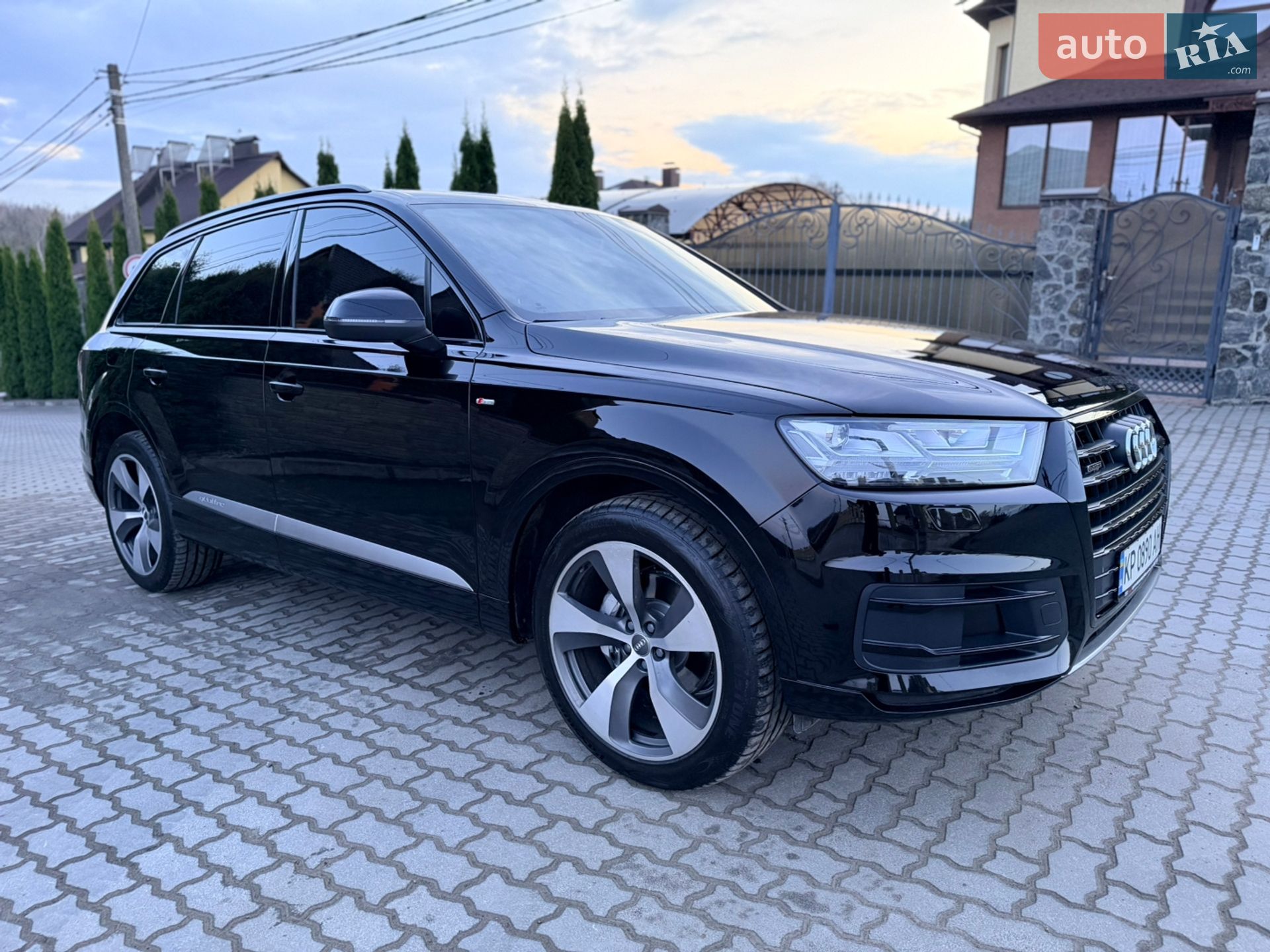 Audi Q7 2015 VIN WAUZZZ4MXGD031867 фото оголошення 5 з 135