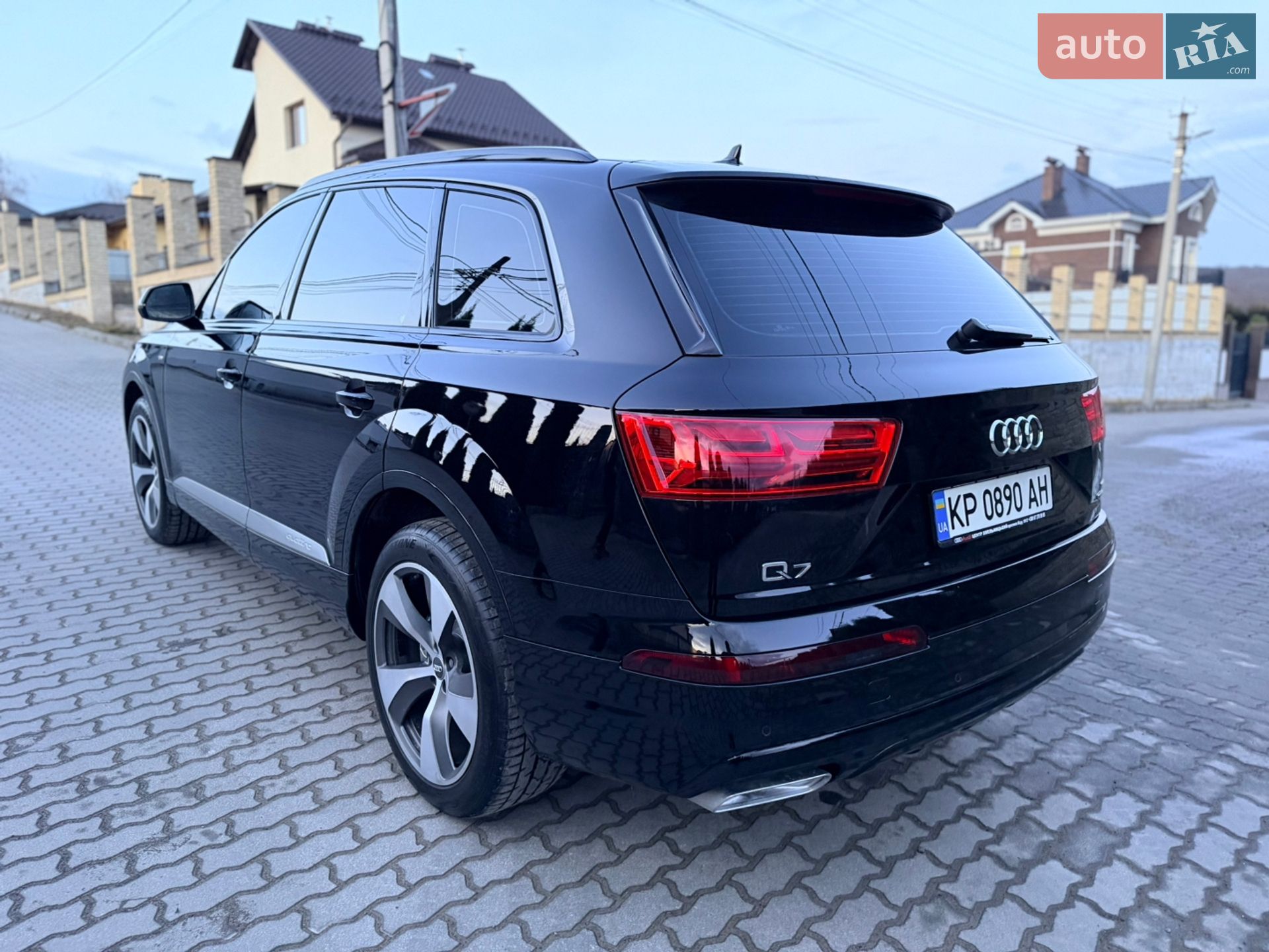 Audi Q7 2015 VIN WAUZZZ4MXGD031867 фото оголошення 12 з 135