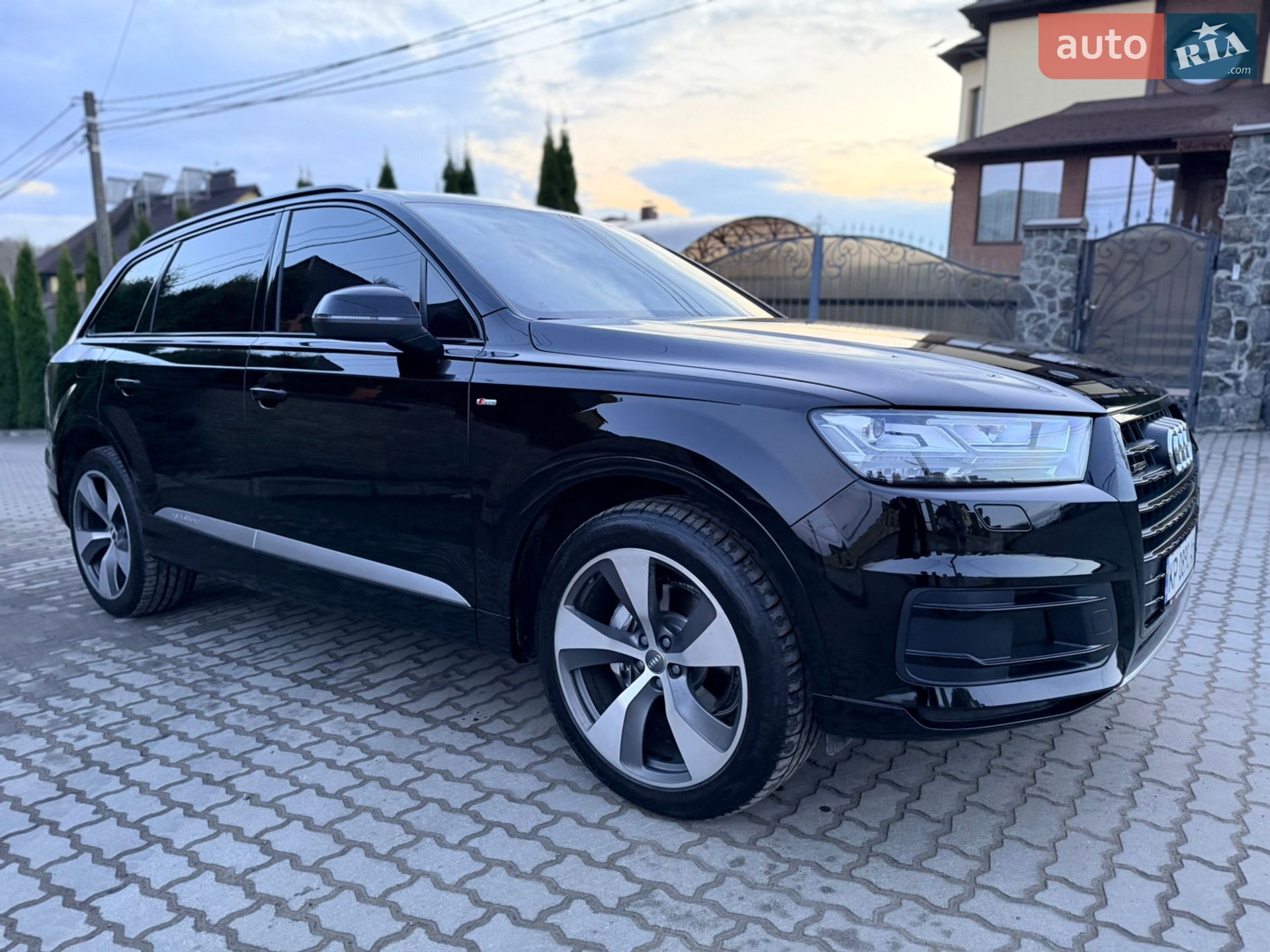 Audi Q7 2015 VIN WAUZZZ4MXGD031867 фото оголошення 20 з 135