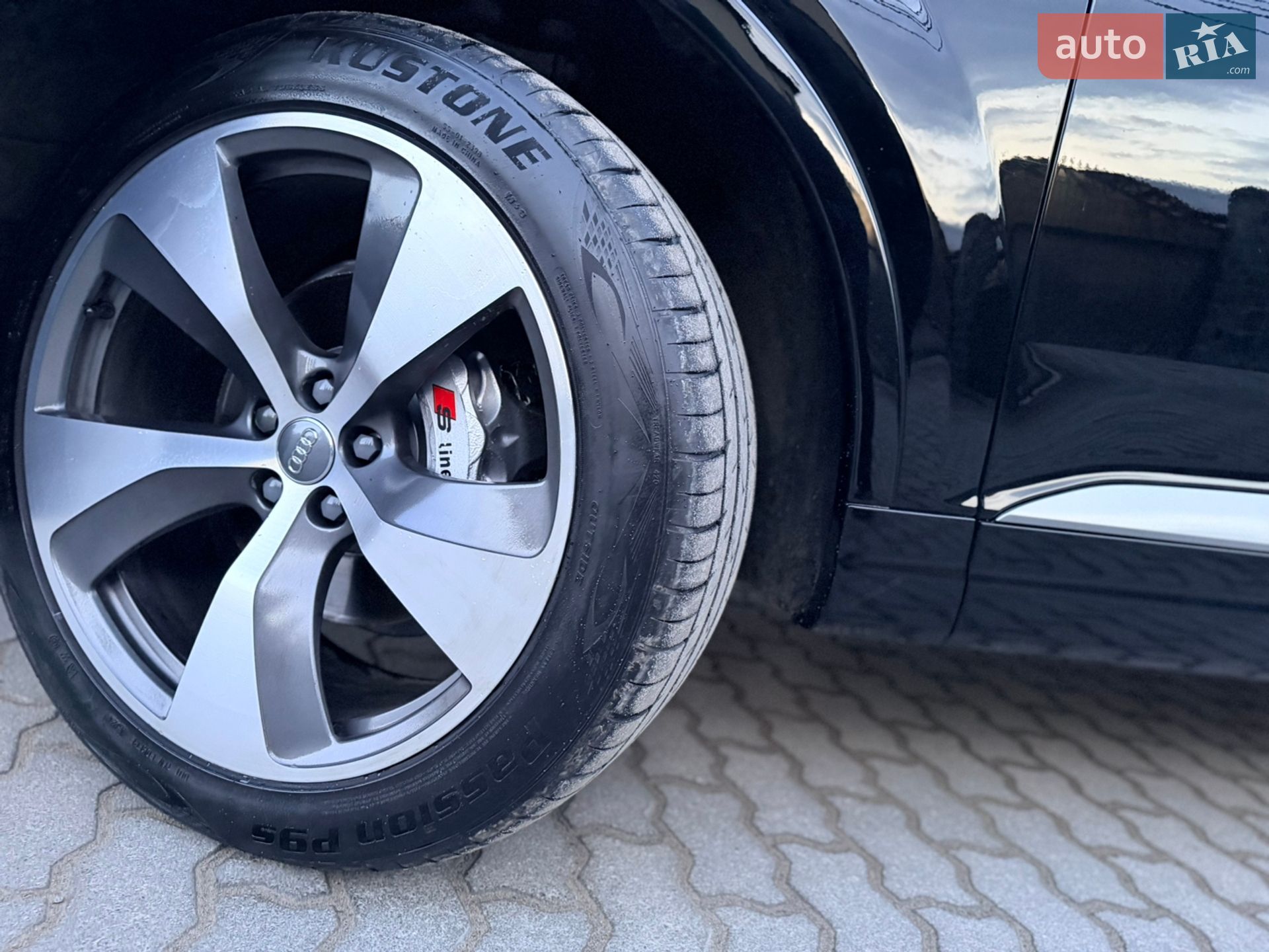Audi Q7 2015 VIN WAUZZZ4MXGD031867 фото оголошення 36 з 135