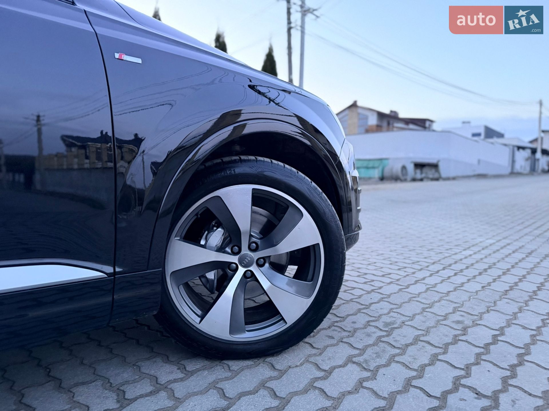 Audi Q7 2015 VIN WAUZZZ4MXGD031867 фото оголошення 43 з 135