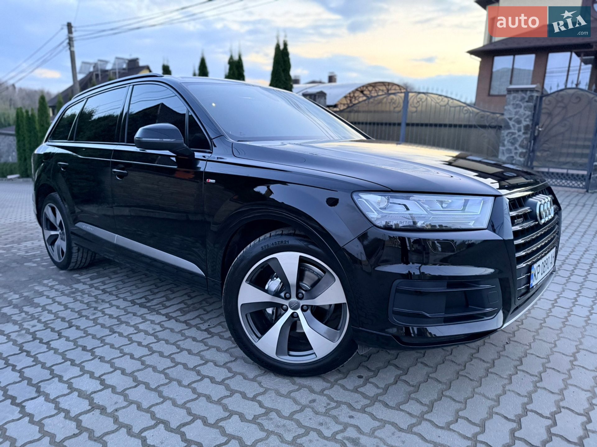 Audi Q7 2015 VIN WAUZZZ4MXGD031867 фото оголошення 62 з 135