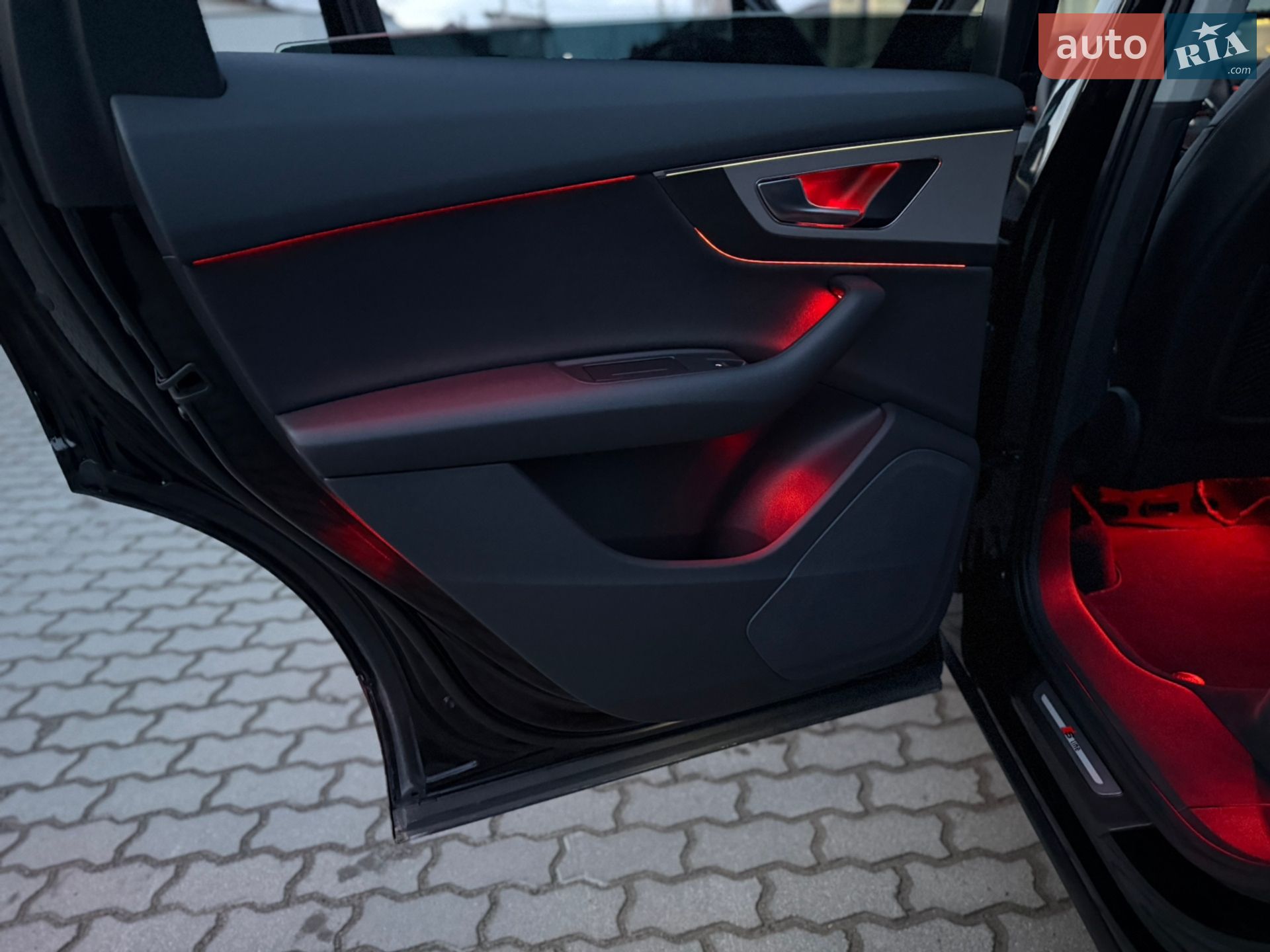 Audi Q7 2015 VIN WAUZZZ4MXGD031867 фото оголошення 92 з 135