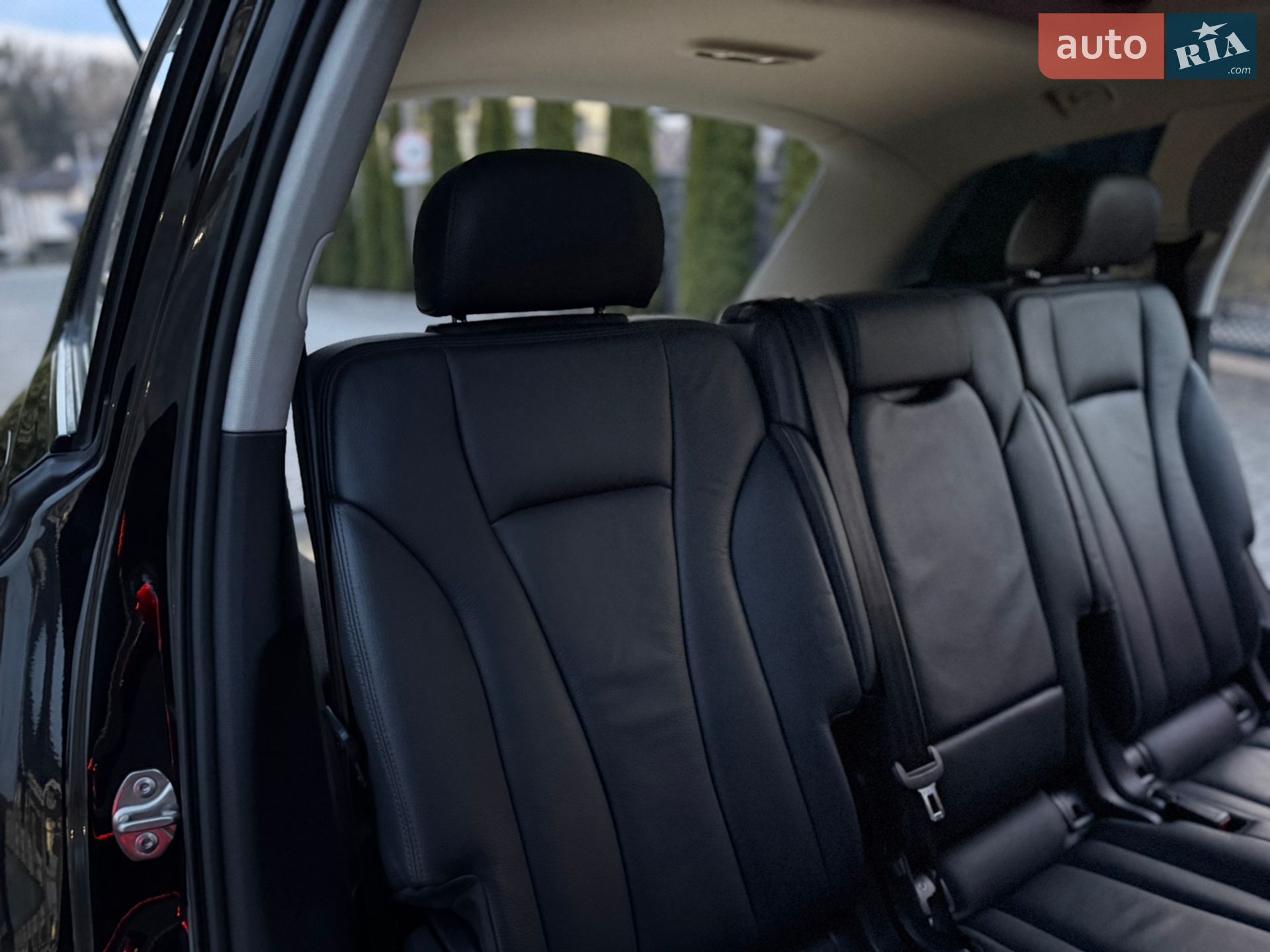 Audi Q7 2015 VIN WAUZZZ4MXGD031867 фото оголошення 97 з 135