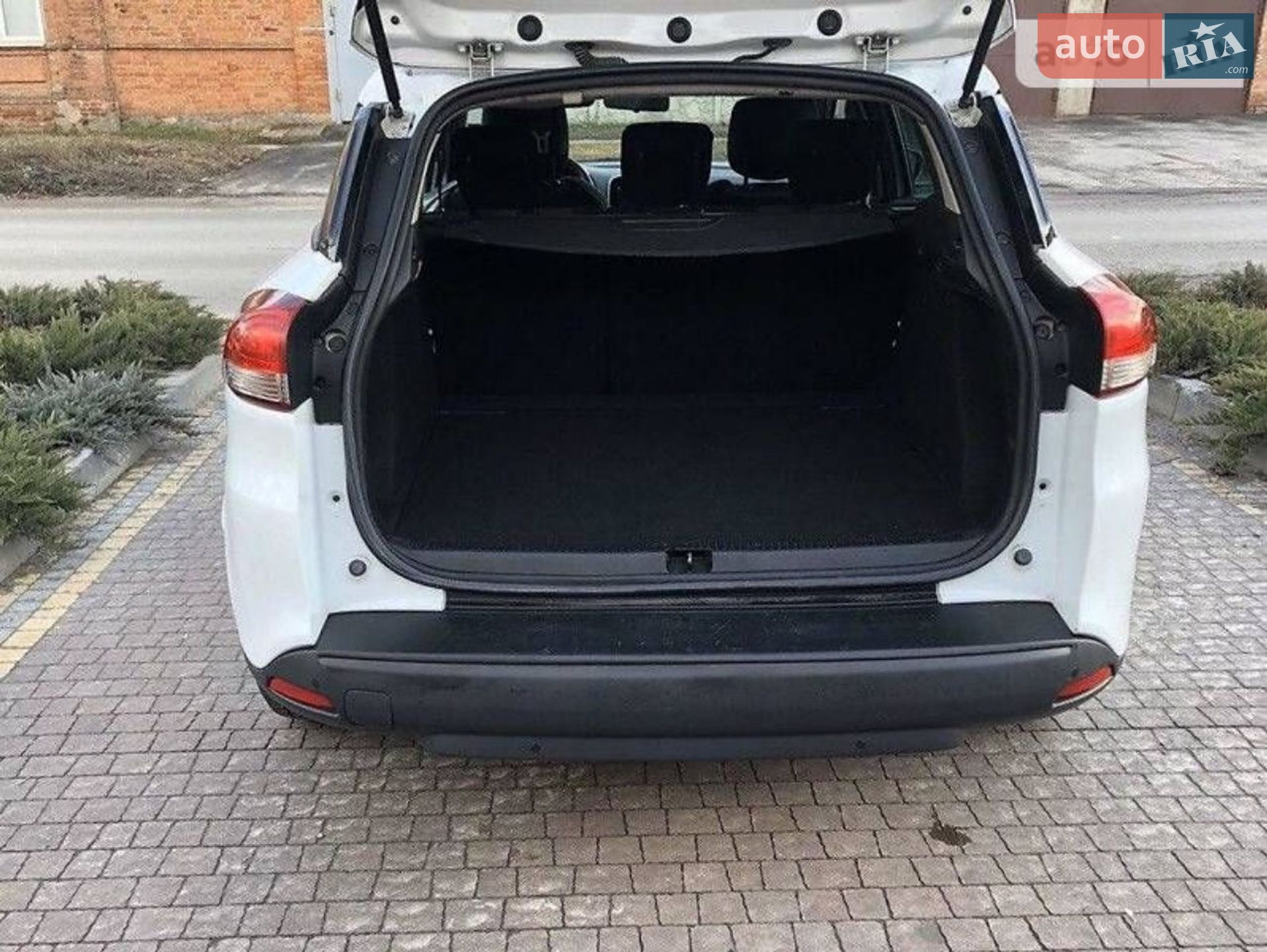 Renault Clio 2015 VIN VF17RBF0A53793123 фото оголошення 12 з 17