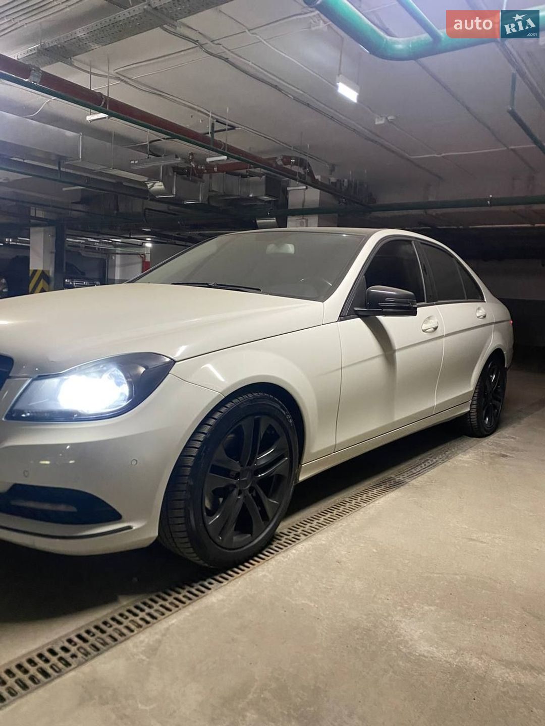 Mercedes-Benz C-Class 2011 VIN WDD2040491A611403 фото оголошення 4 з 18