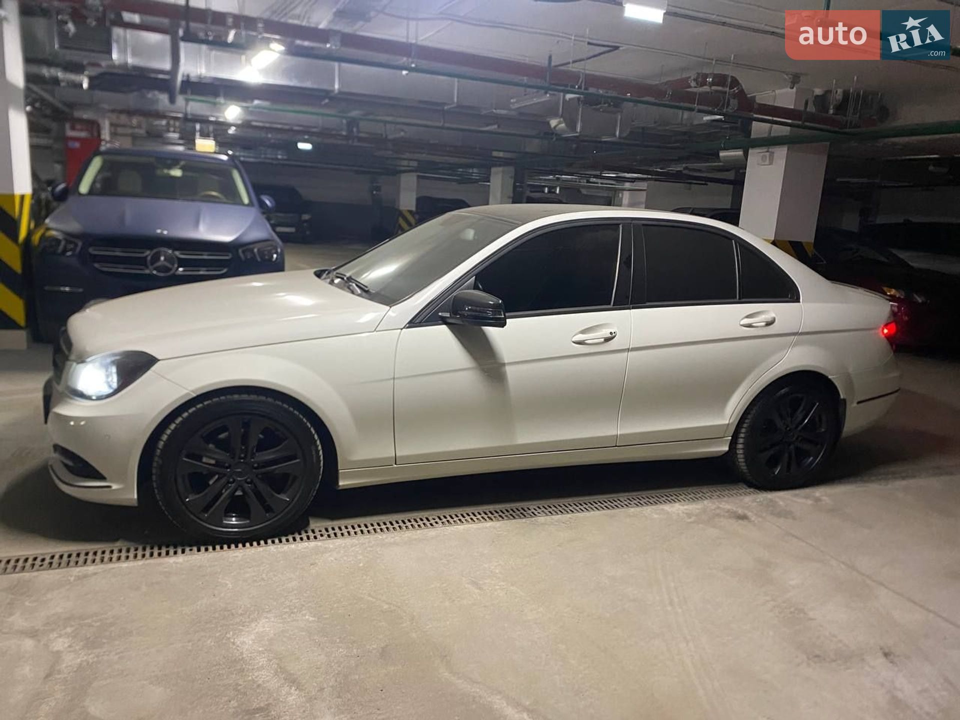 Mercedes-Benz C-Class 2011 VIN WDD2040491A611403 фото оголошення 2 з 18