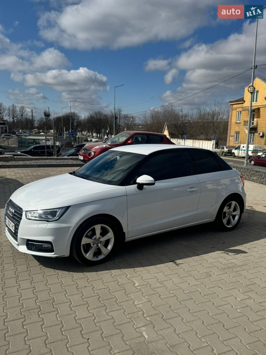 Audi A1 2015 VIN WAUZZZ8X8GB048702 фото оголошення 18 з 19