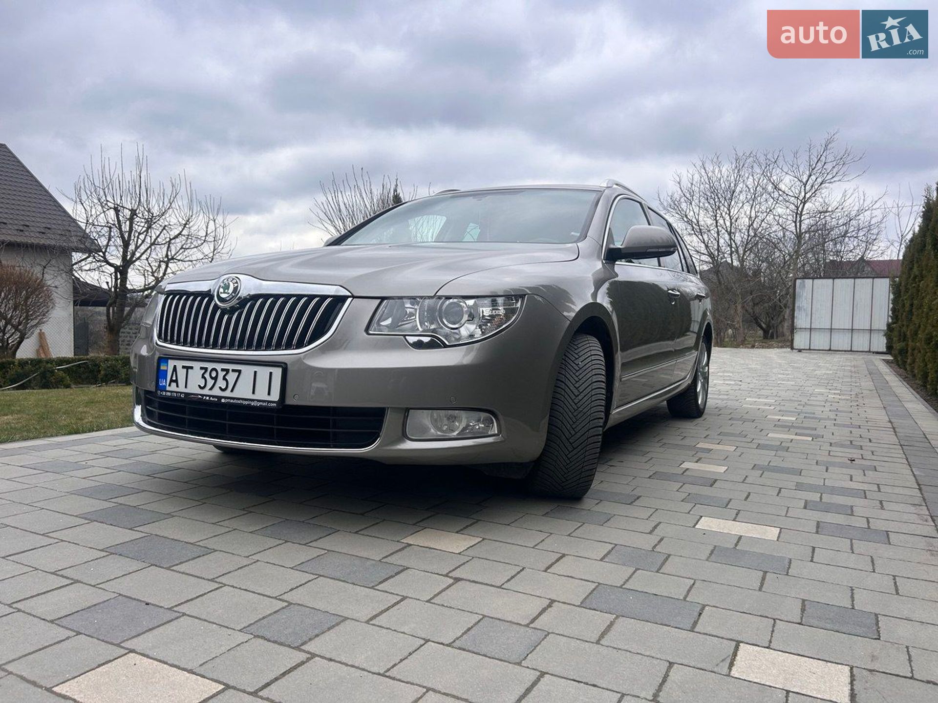 Skoda Superb 2011 VIN TMBJH93T5C9036080 фото оголошення 2 з 10
