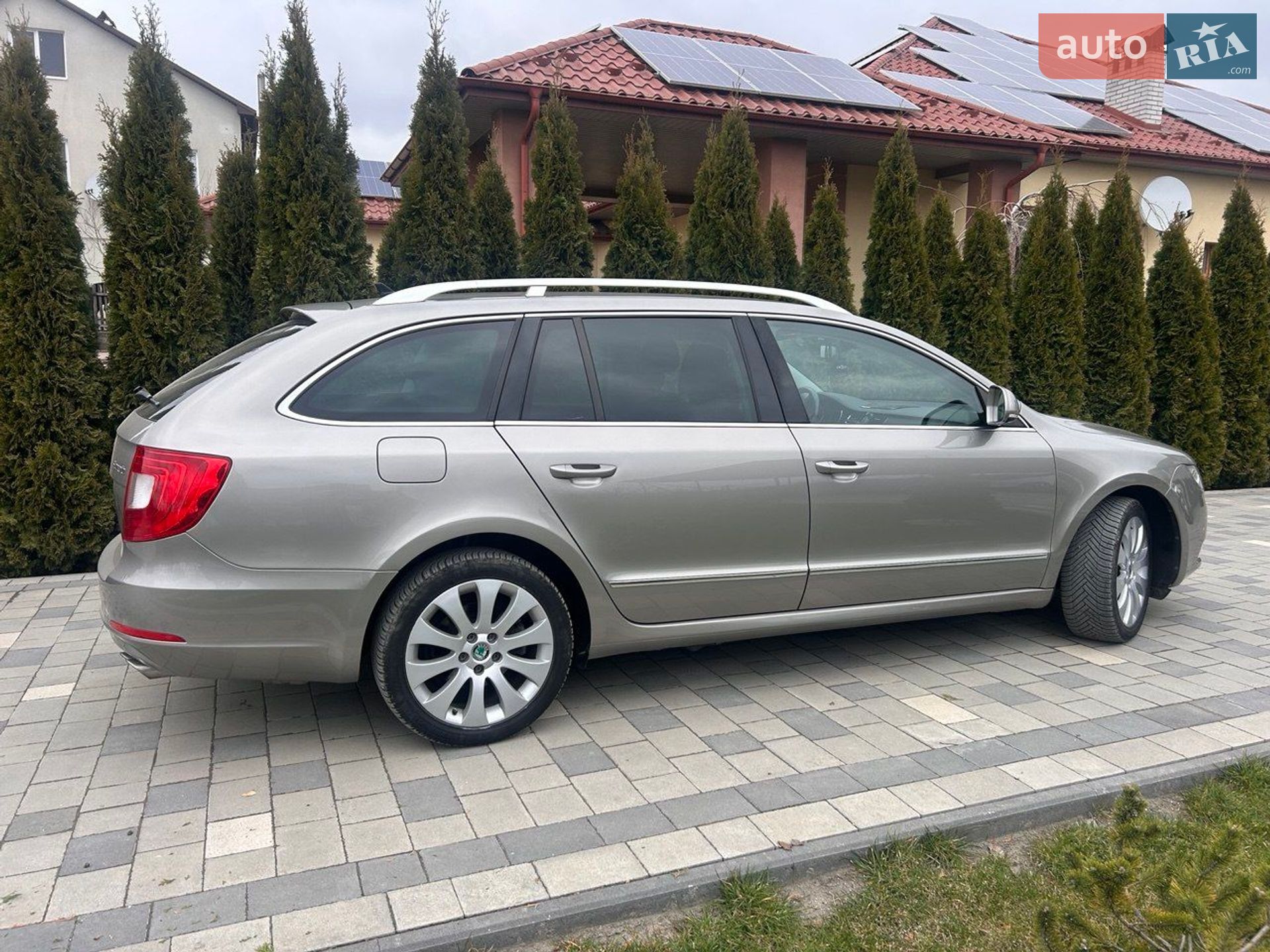 Skoda Superb 2011 VIN TMBJH93T5C9036080 фото оголошення 3 з 10