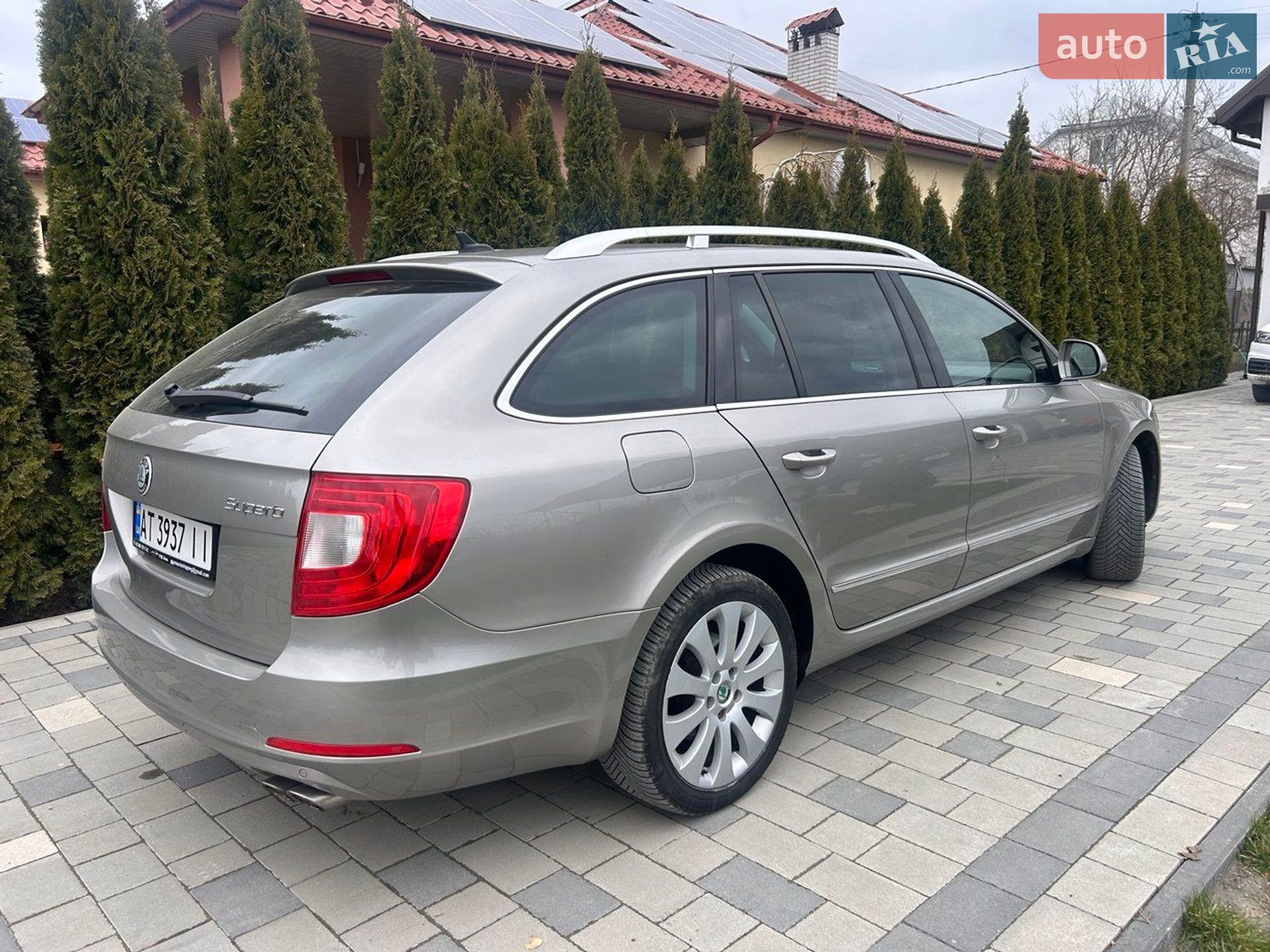 Skoda Superb 2011 VIN TMBJH93T5C9036080 фото оголошення 9 з 10