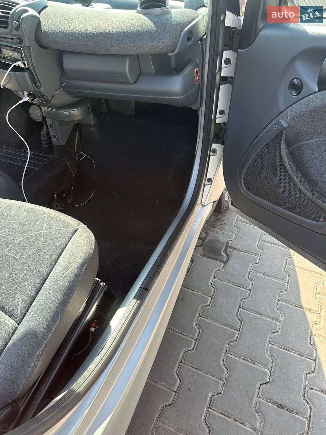 Smart Fortwo 2001 VIN WME01MC011H014698 фото оголошення 11 з 15