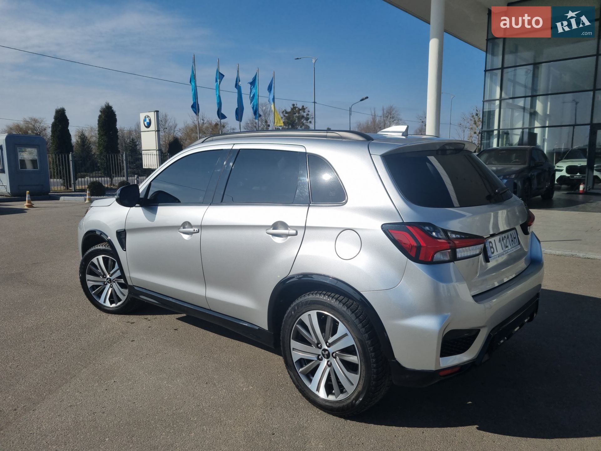 Mitsubishi Outlander Sport 2021 VIN JA4ARUAUXMU022390 фото оголошення 5 з 19