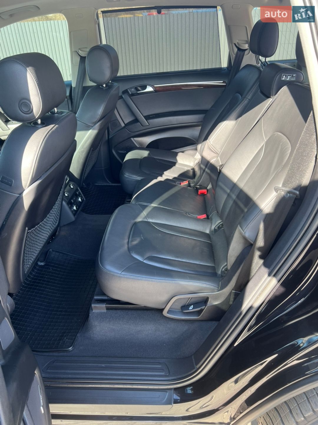 Audi Q7 2011 VIN WA1LMAFE4BD004049 фото оголошення 18 з 36