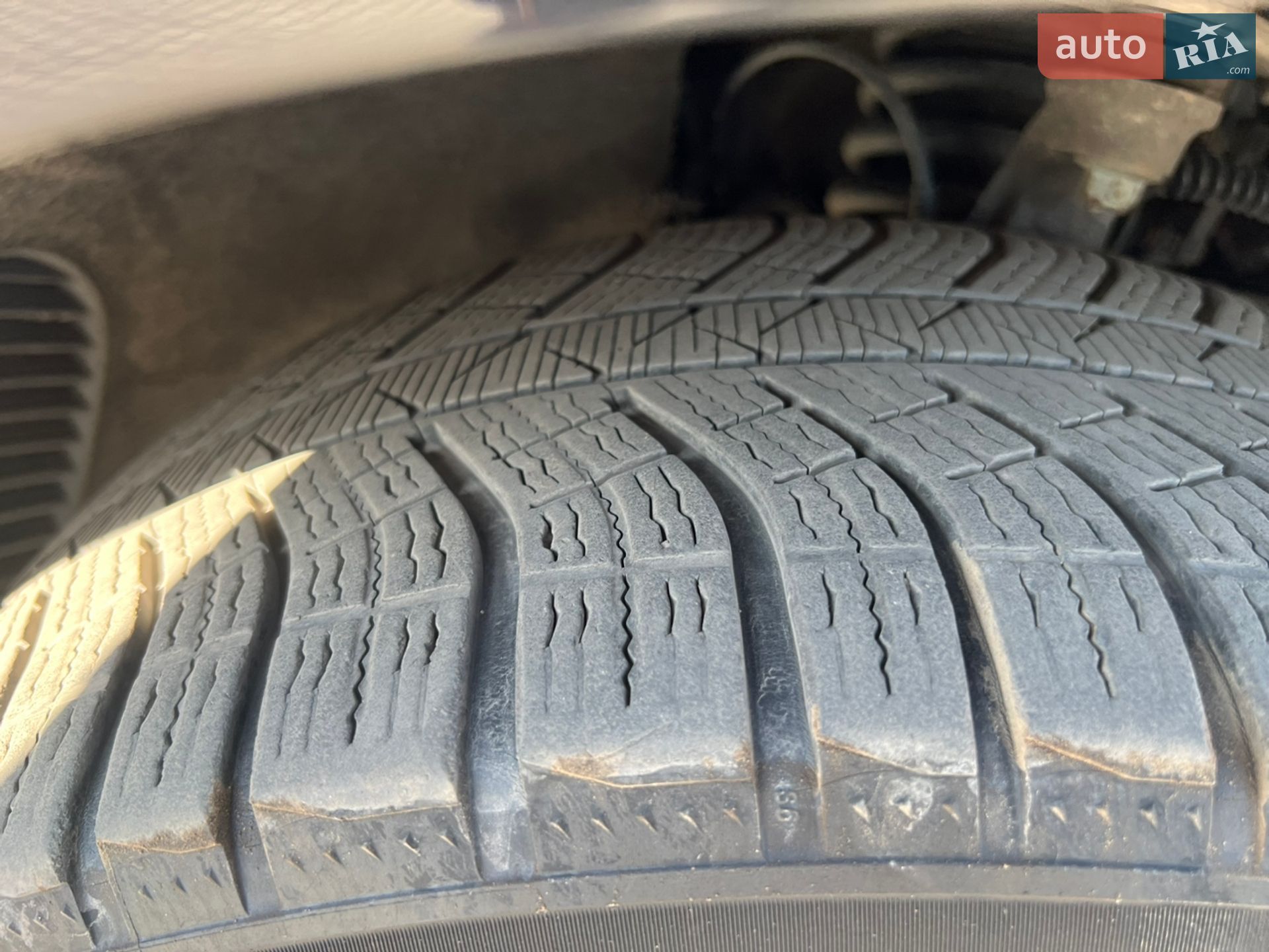 Audi Q7 2011 VIN WA1LMAFE4BD004049 фото оголошення 29 з 36