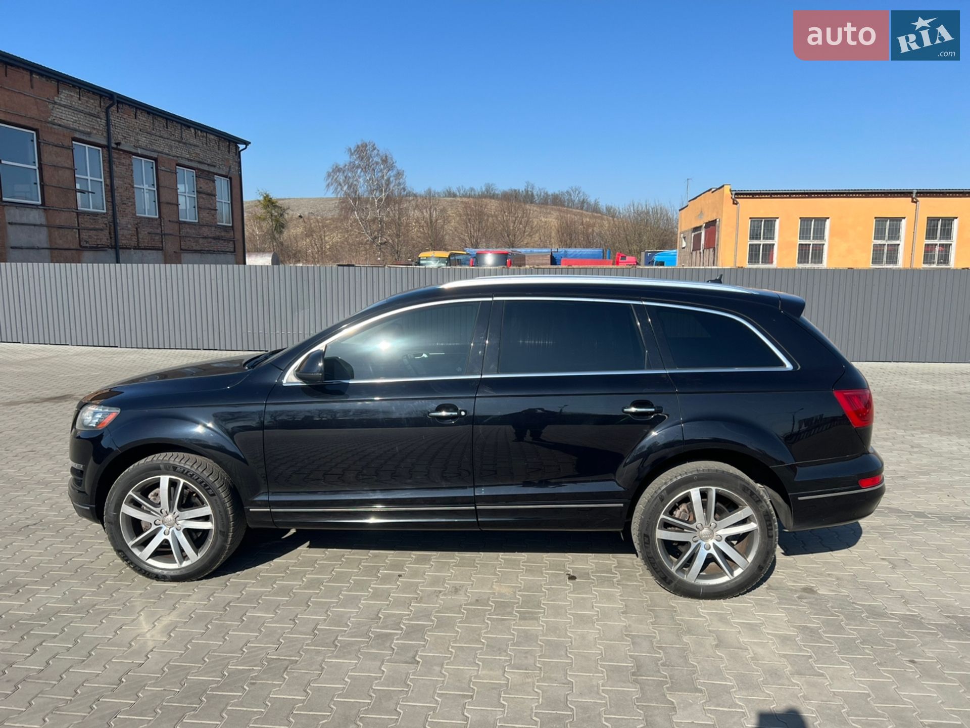 Audi Q7 2011 VIN WA1LMAFE4BD004049 фото оголошення 10 з 36