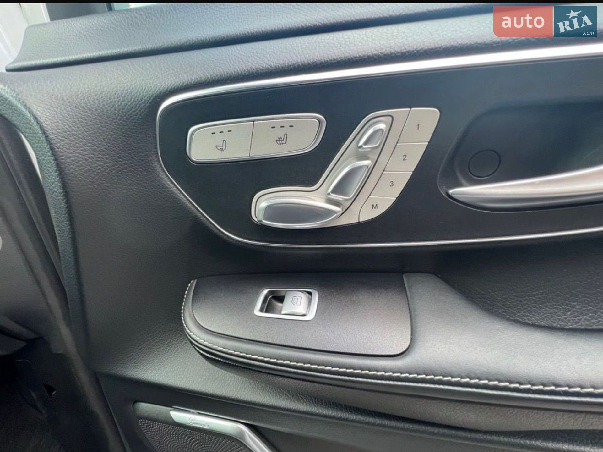 Mercedes-Benz V-Class 2015 VIN WDF44781313099476 фото оголошення 8 з 13