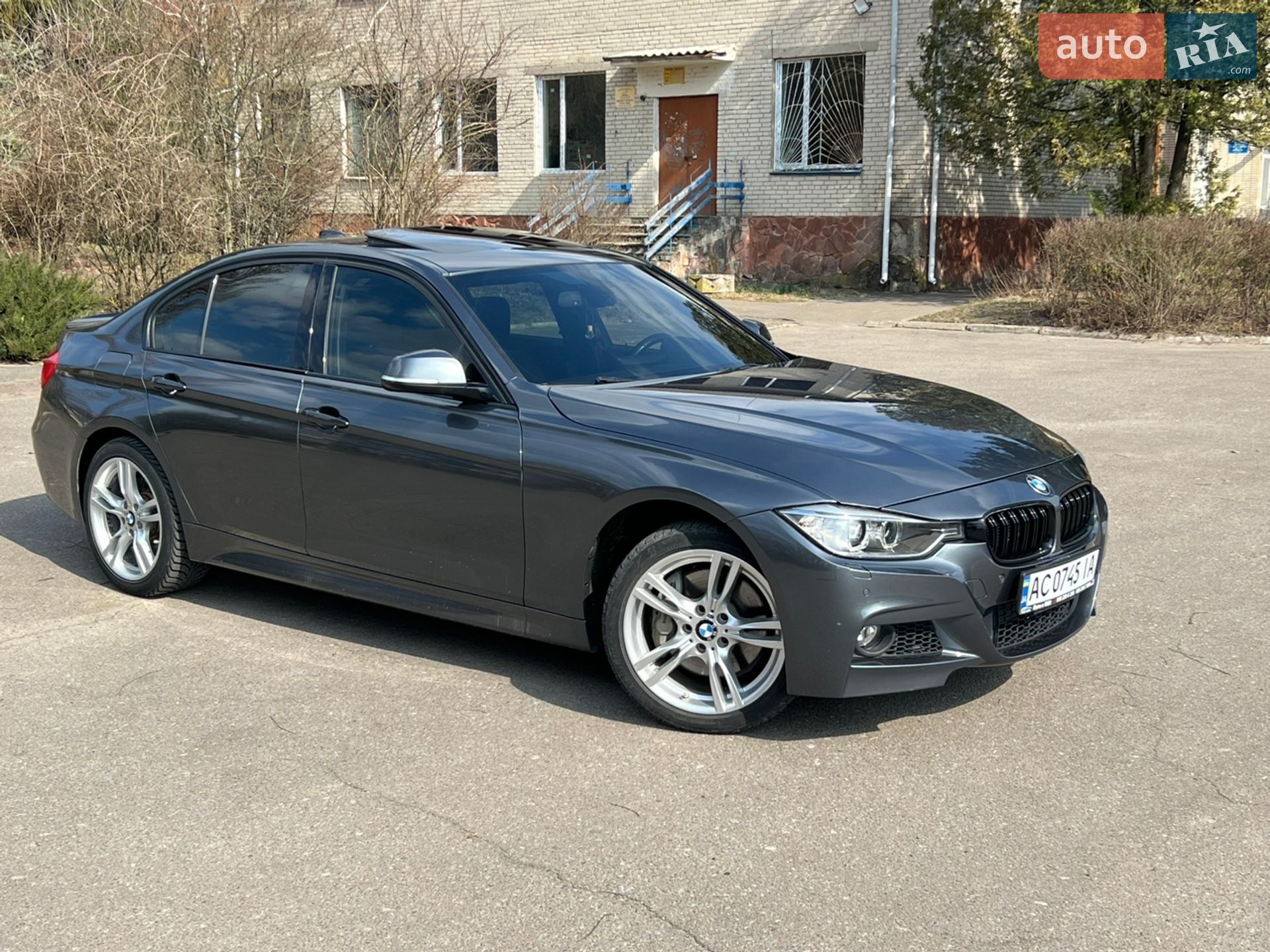 BMW 3 Series 2015 VIN WBA3B9G59FNR94170 фото оголошення 2 з 19