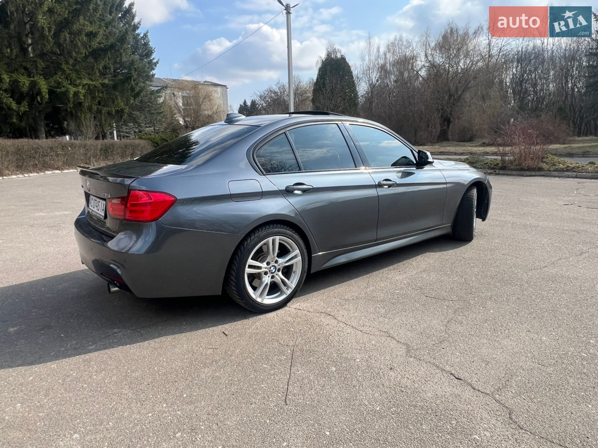 BMW 3 Series 2015 VIN WBA3B9G59FNR94170 фото оголошення 3 з 19