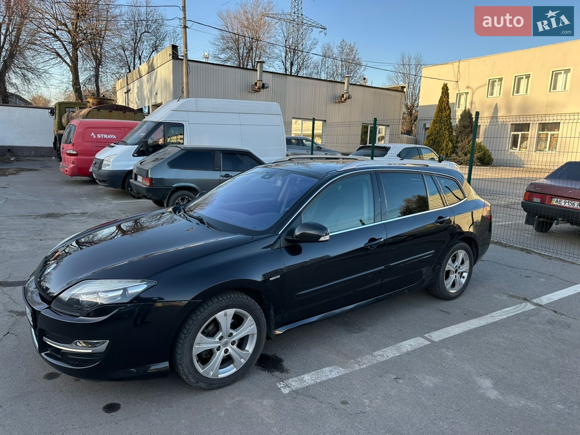 Renault Laguna 2014 VIN VF1KT1SGE50514052 фото оголошення 2 з 10