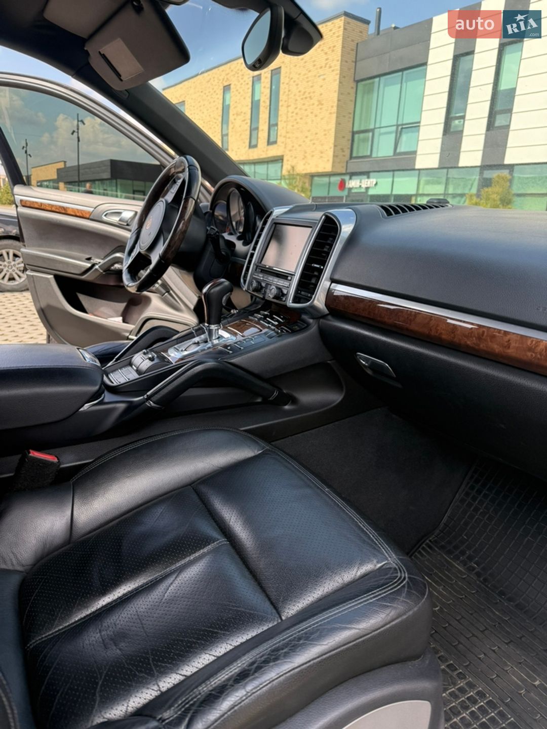 Porsche Cayenne 2010 VIN WP1ZZZ92ZBLA24382 фото оголошення 18 з 22