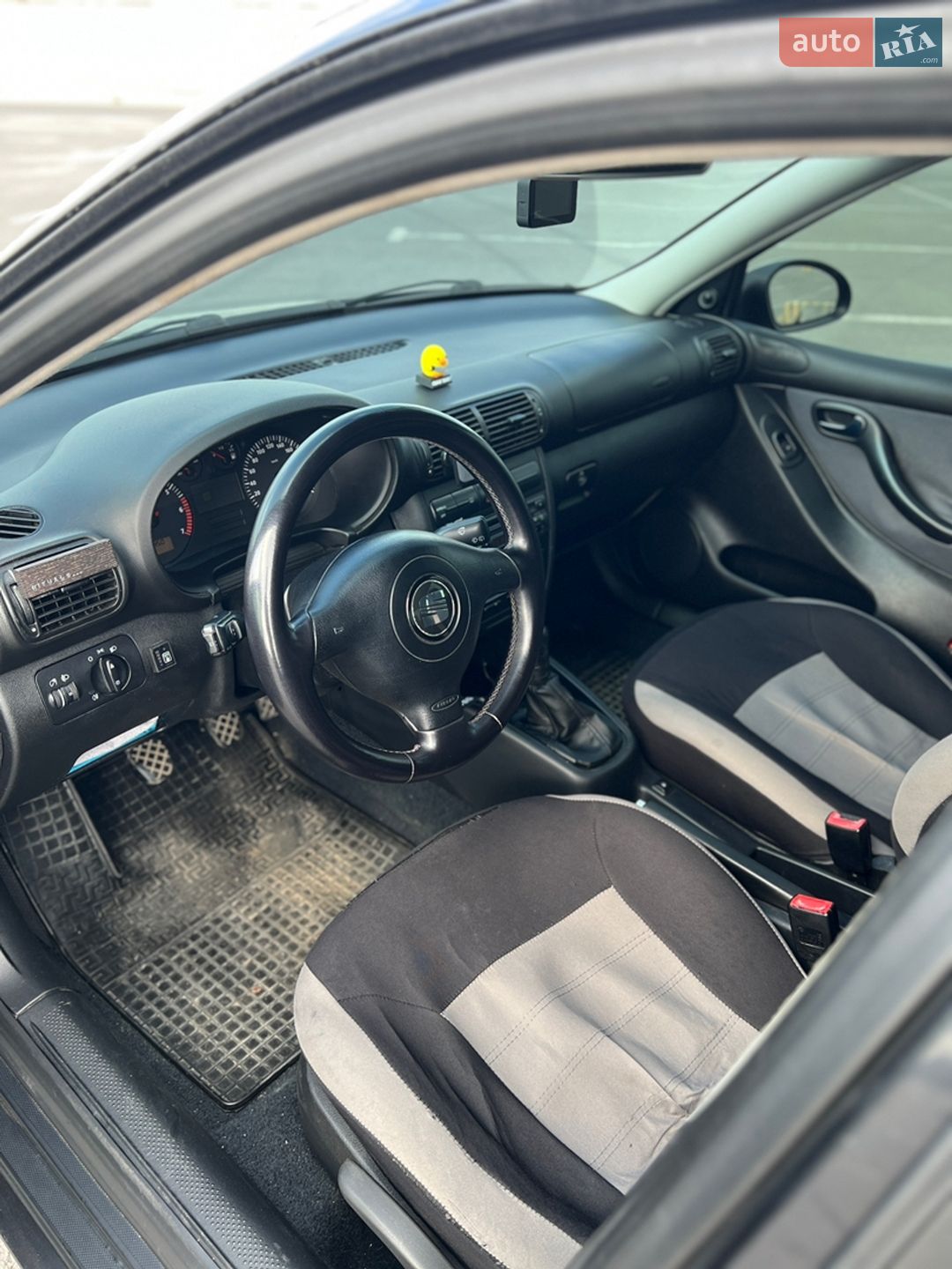 SEAT Leon 2003 VIN VSSZZZ1MZ4R051624 фото оголошення 2 з 15