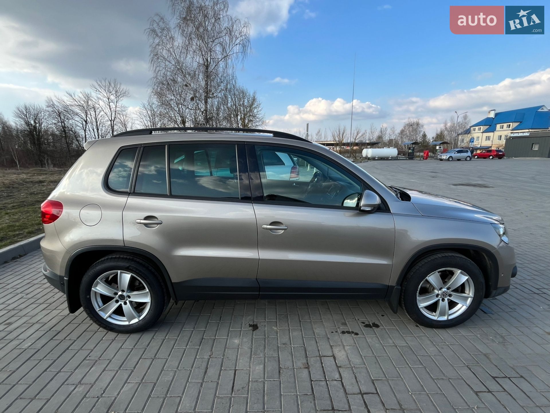Volkswagen Tiguan 2011 VIN WVGZZZ5NZCW029992 фото оголошення 4 з 55