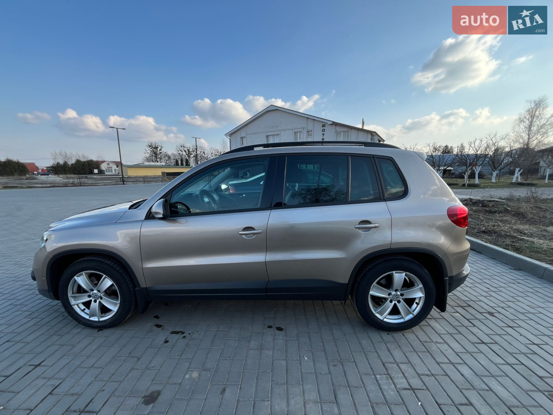 Volkswagen Tiguan 2011 VIN WVGZZZ5NZCW029992 фото оголошення 7 з 55