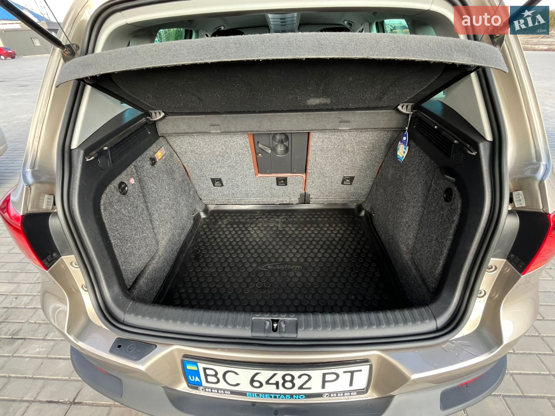 Volkswagen Tiguan 2011 VIN WVGZZZ5NZCW029992 фото оголошення 53 з 55