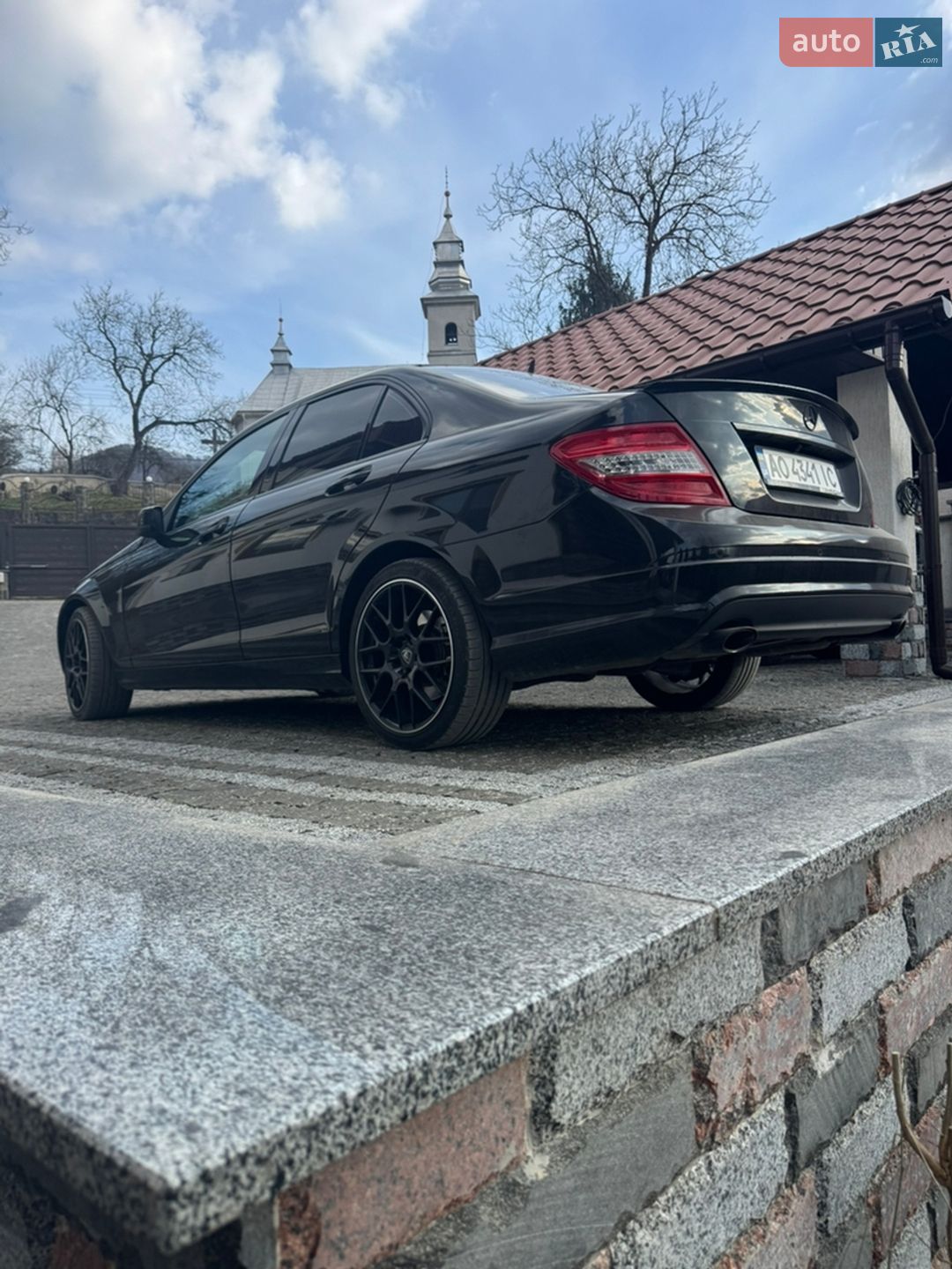 Mercedes-Benz C-Class 2010 VIN WDD2040251A374860 фото оголошення 4 з 23