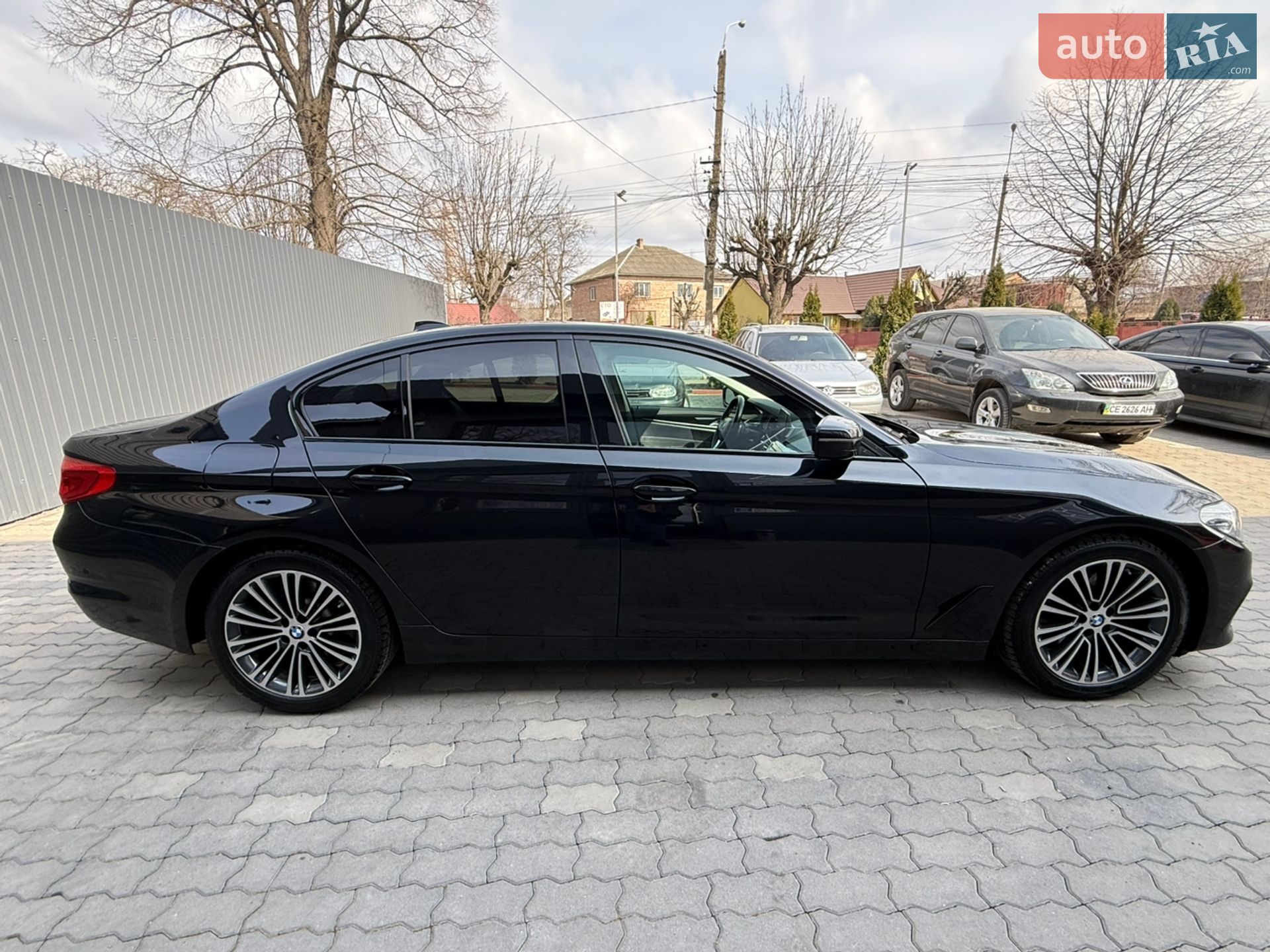 BMW 5 Series 2018 VIN WBAJF51010WW13222 фото оголошення 5 з 31