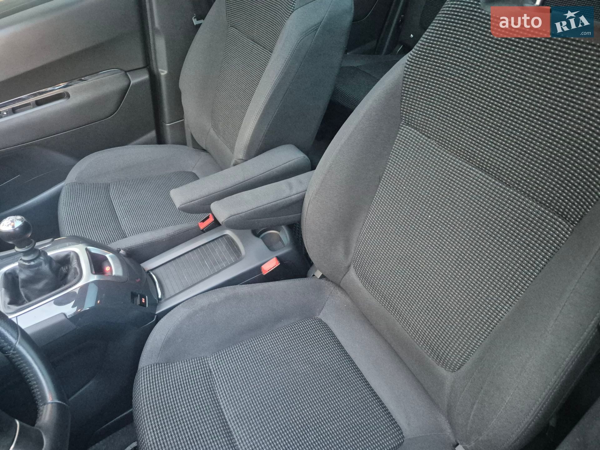 Peugeot 5008 2016 VIN VF30ABHZMGS194823 фото оголошення 13 з 24