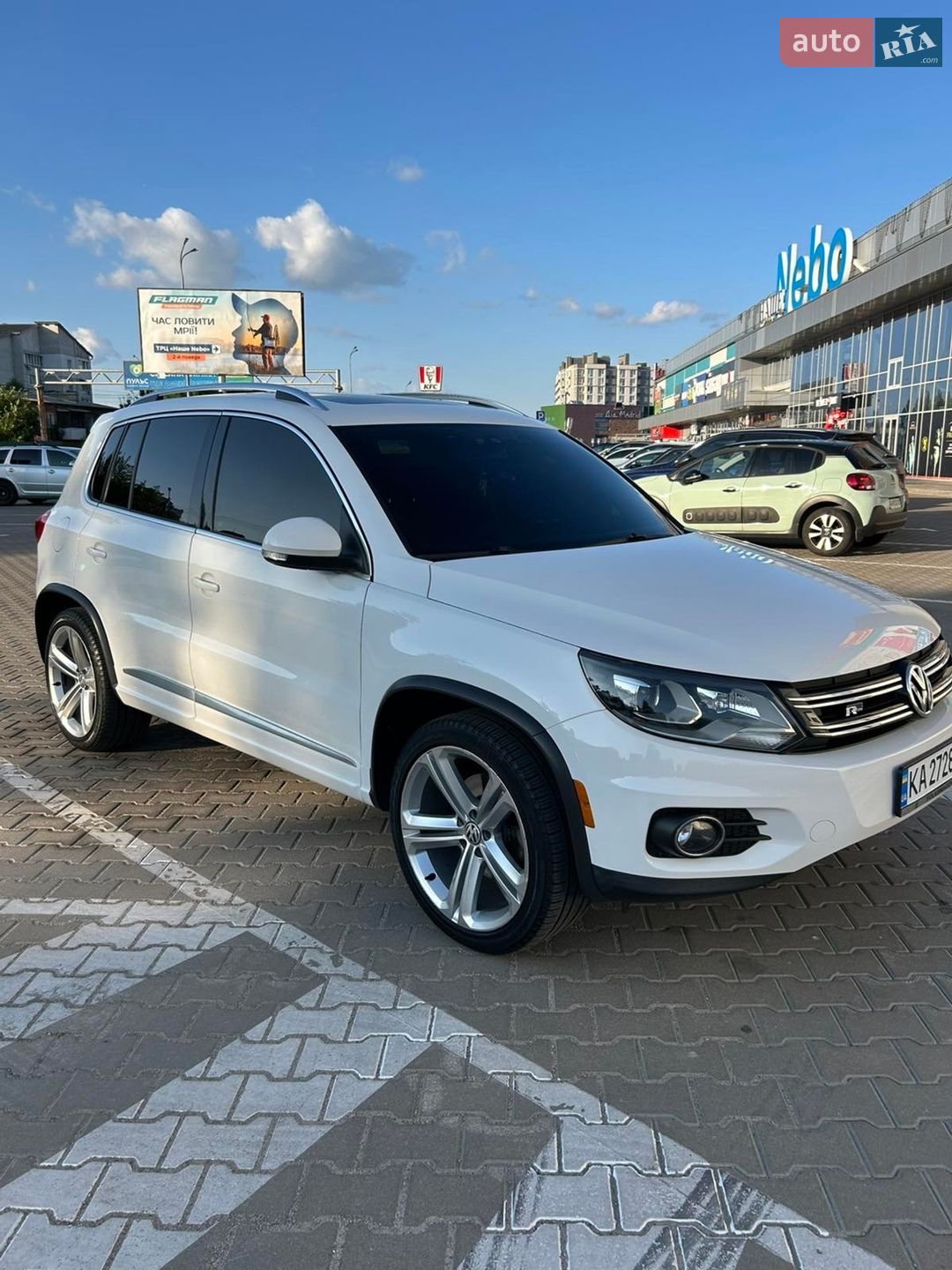 Volkswagen Tiguan 2013 VIN WVGBV3AX4EW028813 фото оголошення 8 з 15