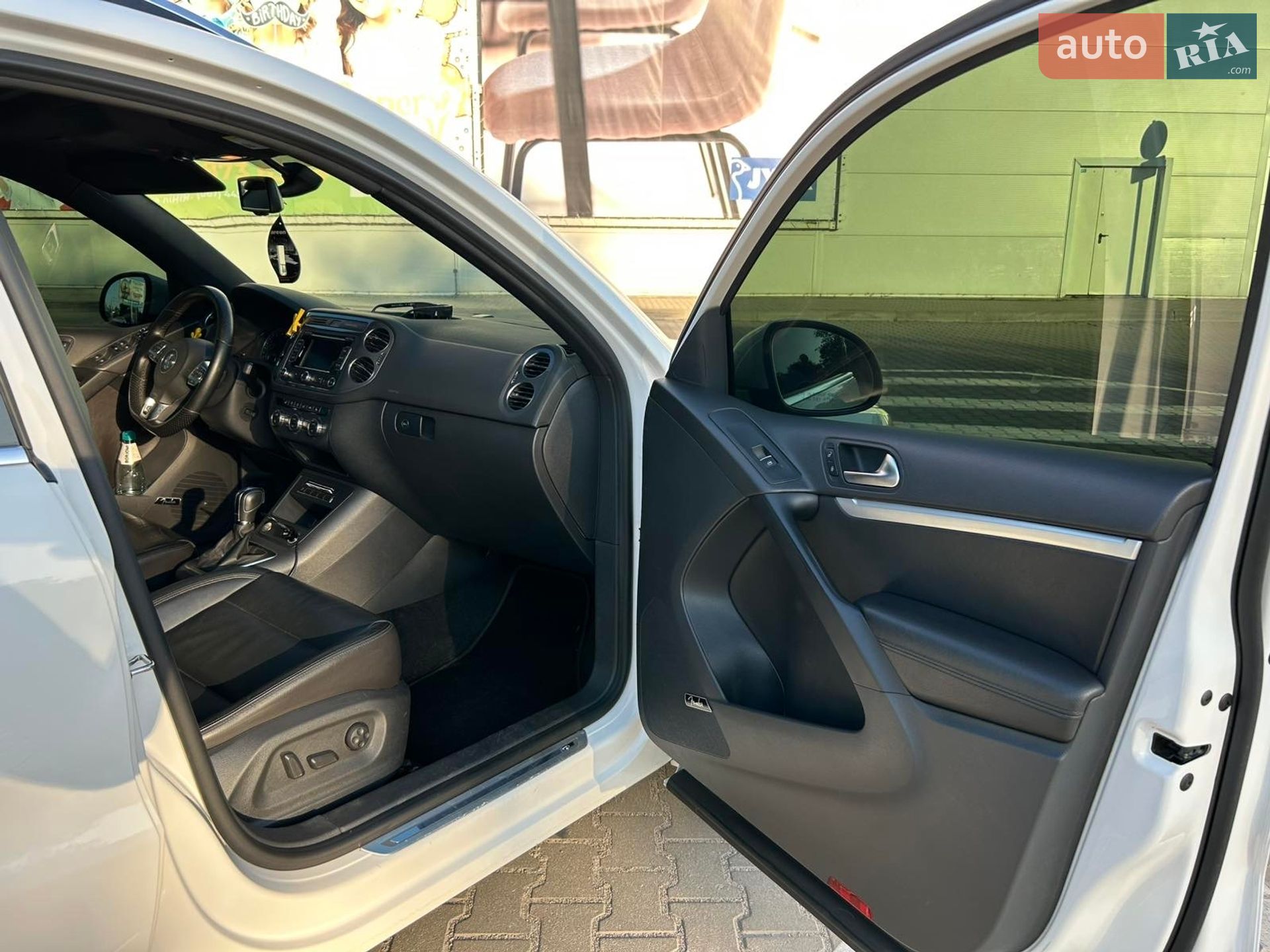 Volkswagen Tiguan 2013 VIN WVGBV3AX4EW028813 фото оголошення 10 з 15