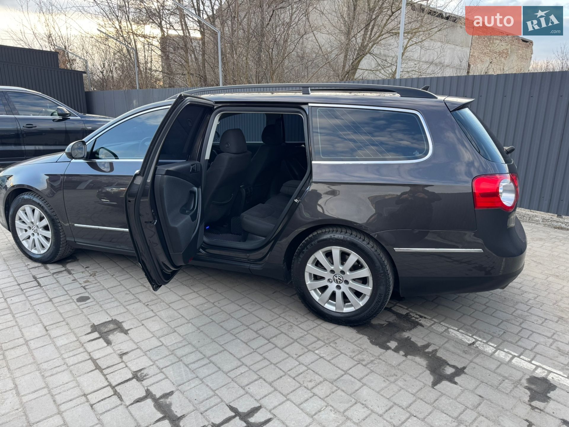 Volkswagen Passat 2010 VIN WVWZZZ3CZAE150742 фото оголошення 18 з 53