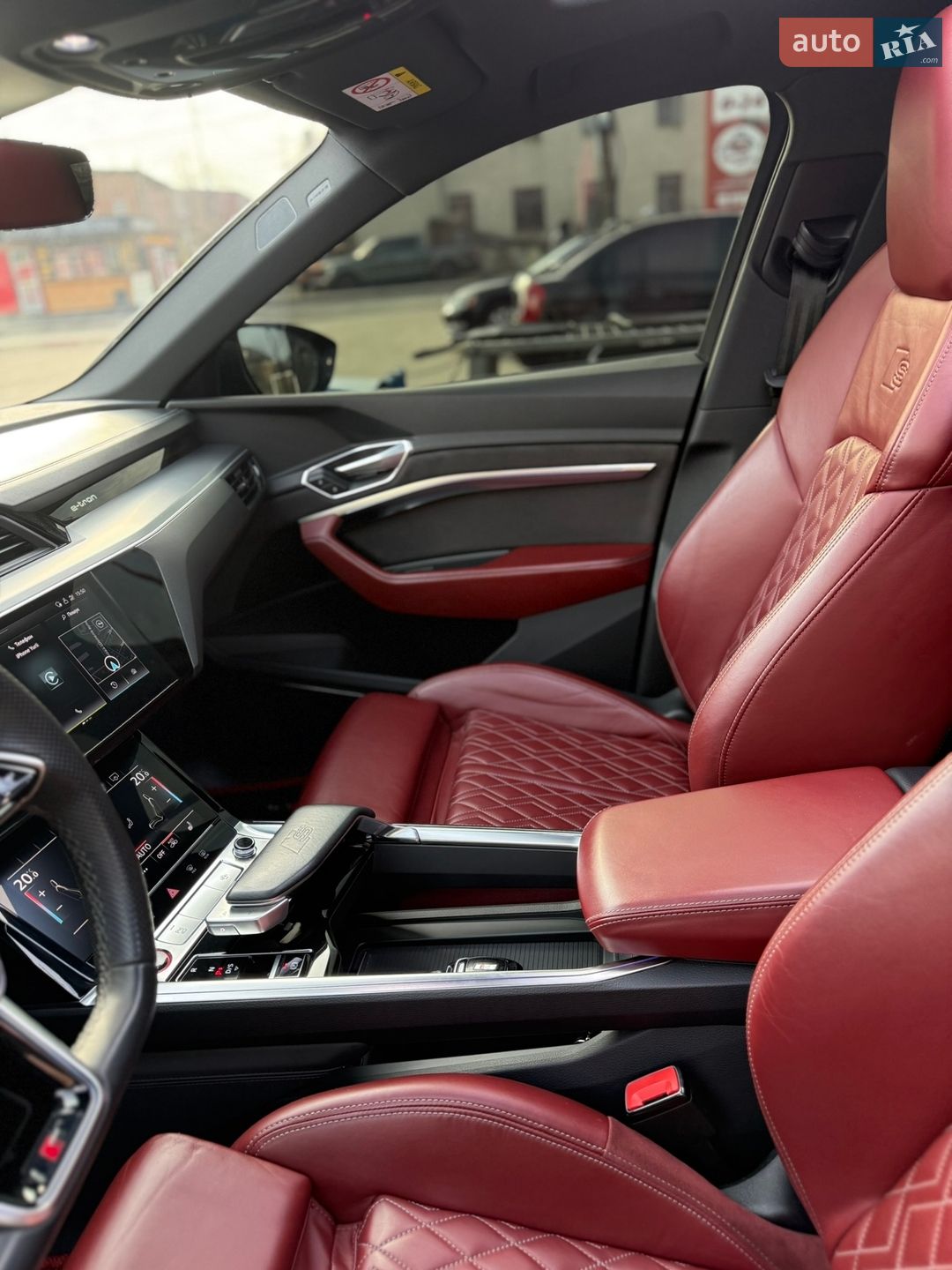 Audi e-tron S Sportback 2021 VIN WAUZZZGE7NB015638 фото оголошення 49 з 68