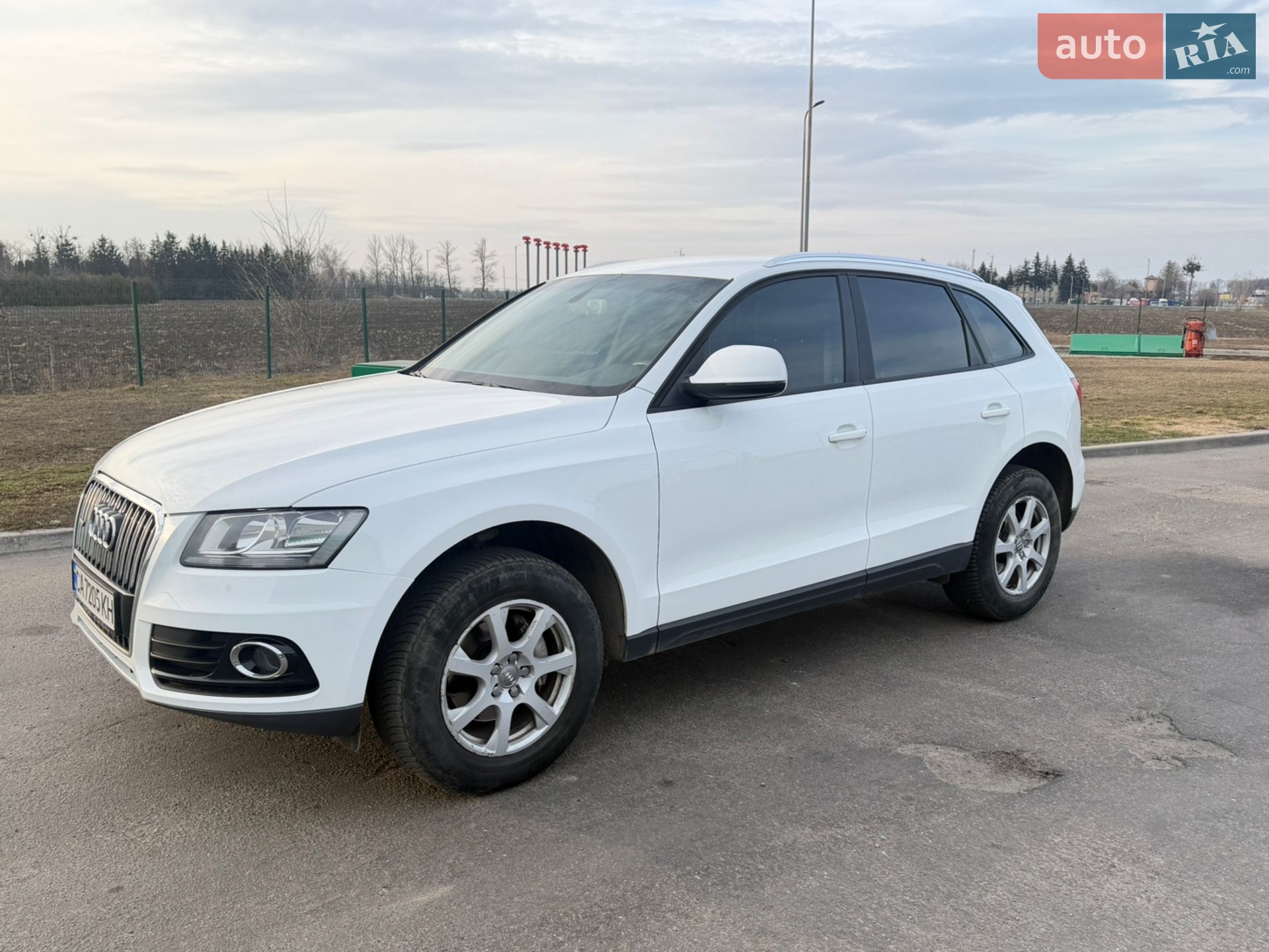 Audi Q5 2013 VIN WAUZZZ8R4DA071669 фото оголошення 2 з 13
